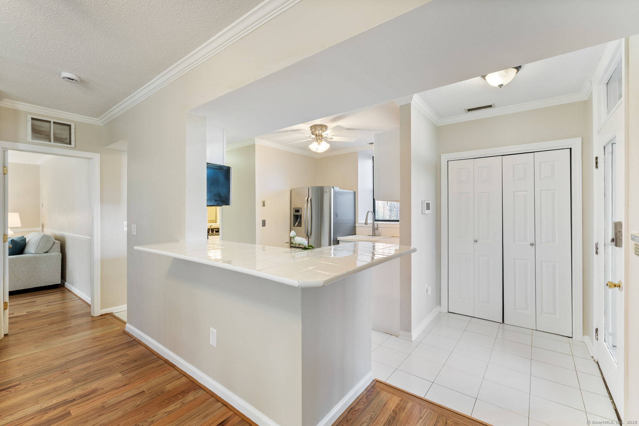 14 Charter Oak Place APT 1