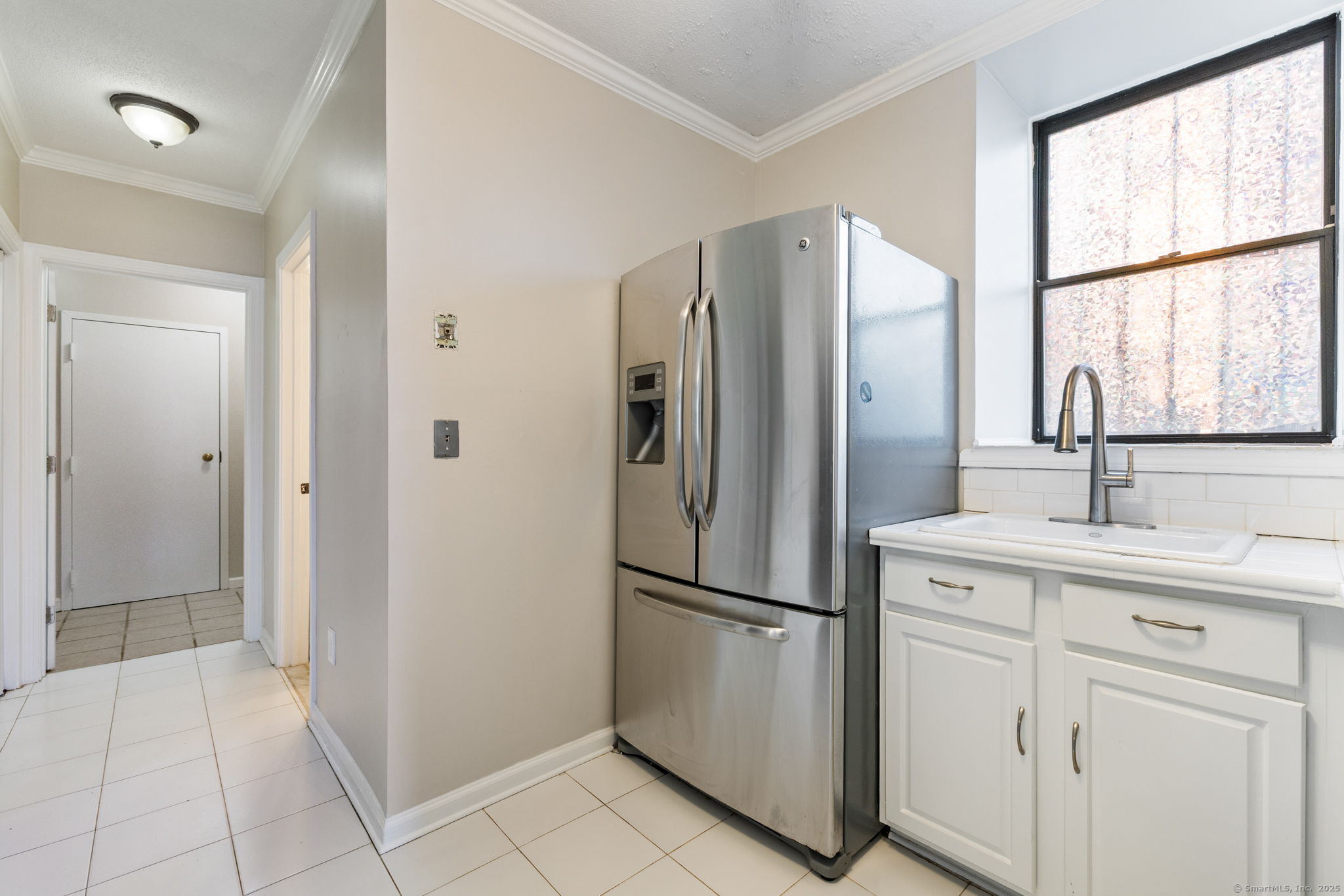 14 Charter Oak Place APT 1