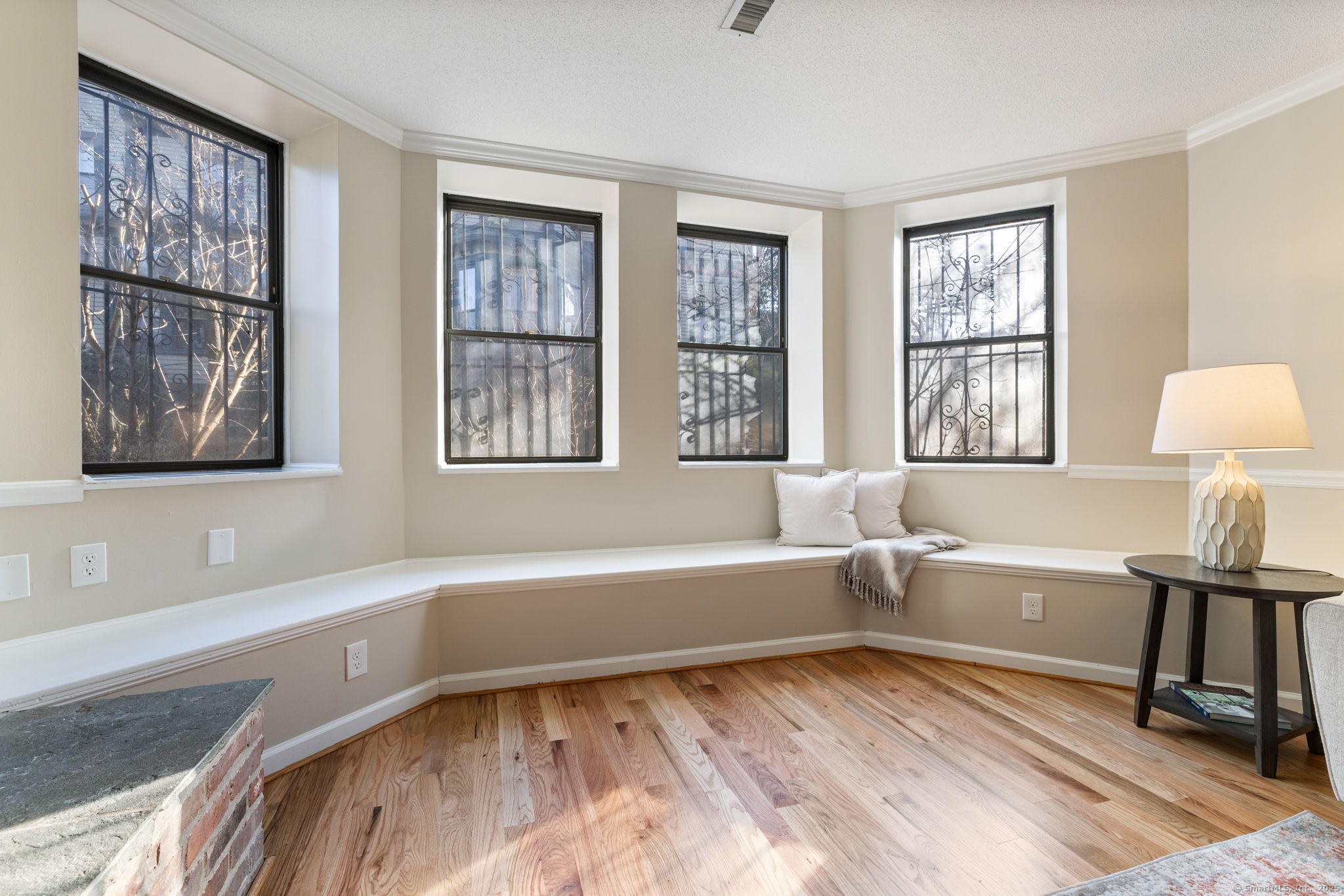 14 Charter Oak Place APT 1