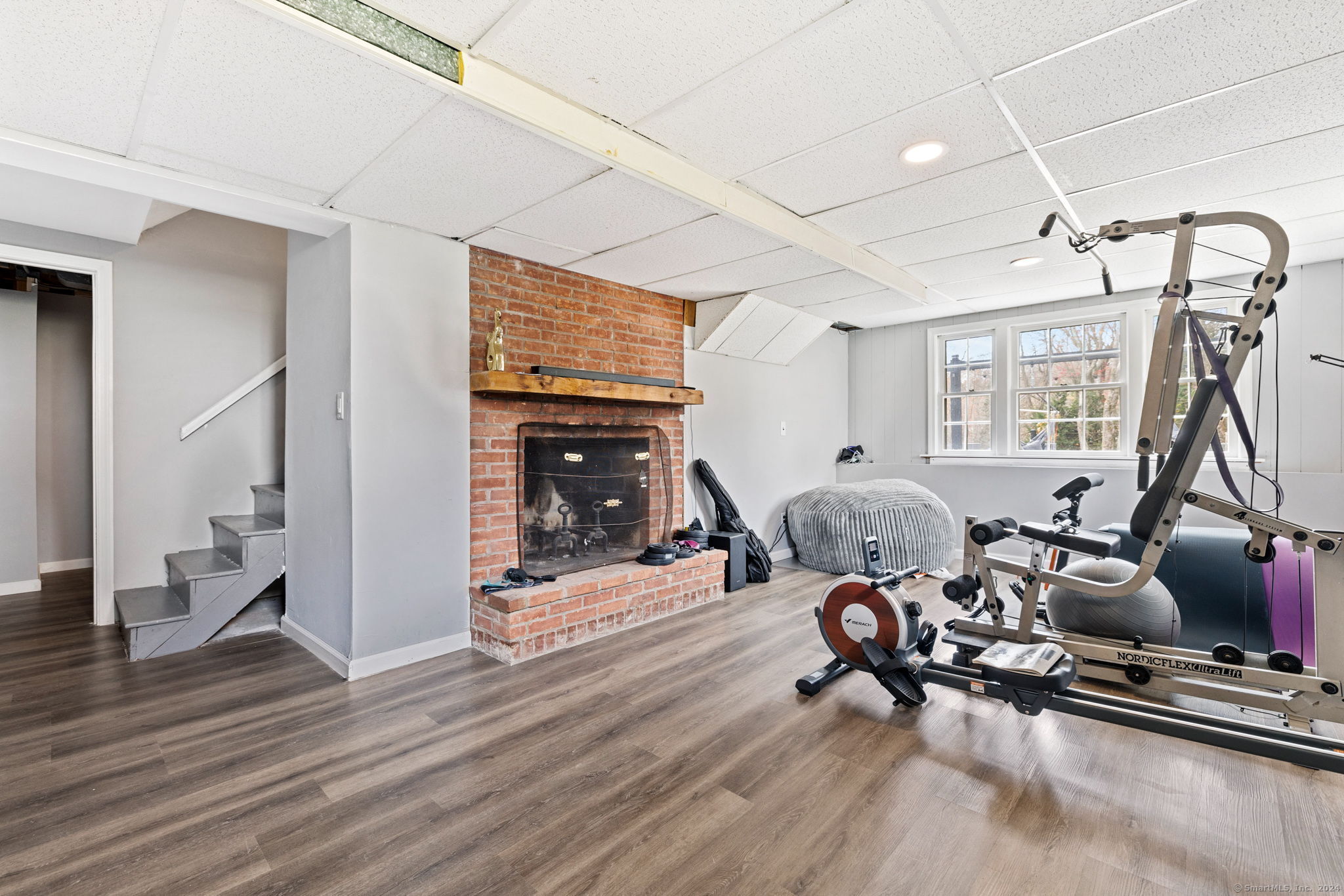 85 Ledgewood Drive