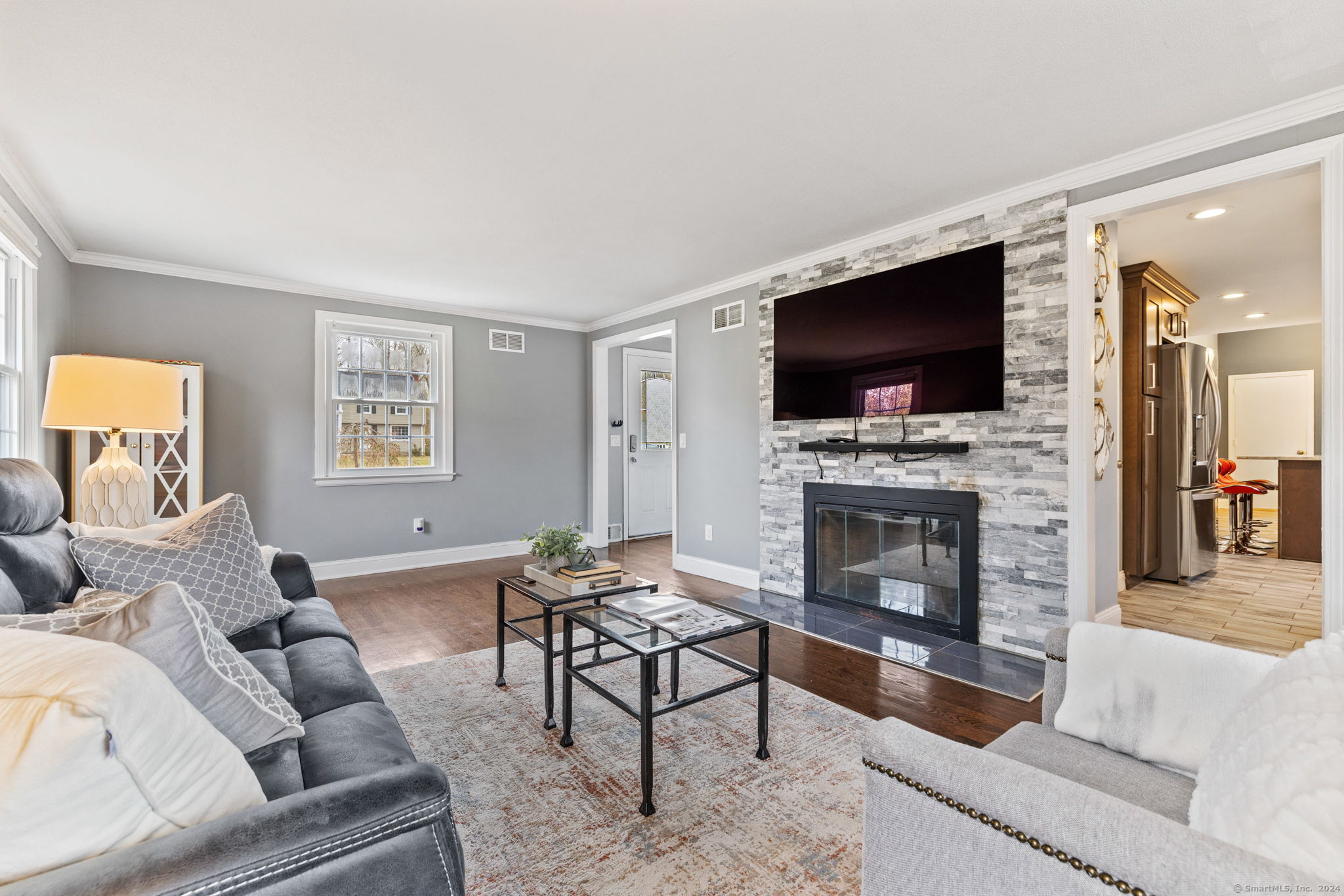 85 Ledgewood Drive