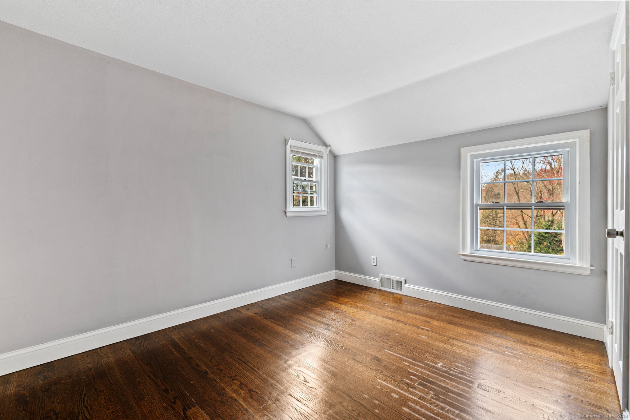 85 Ledgewood Drive