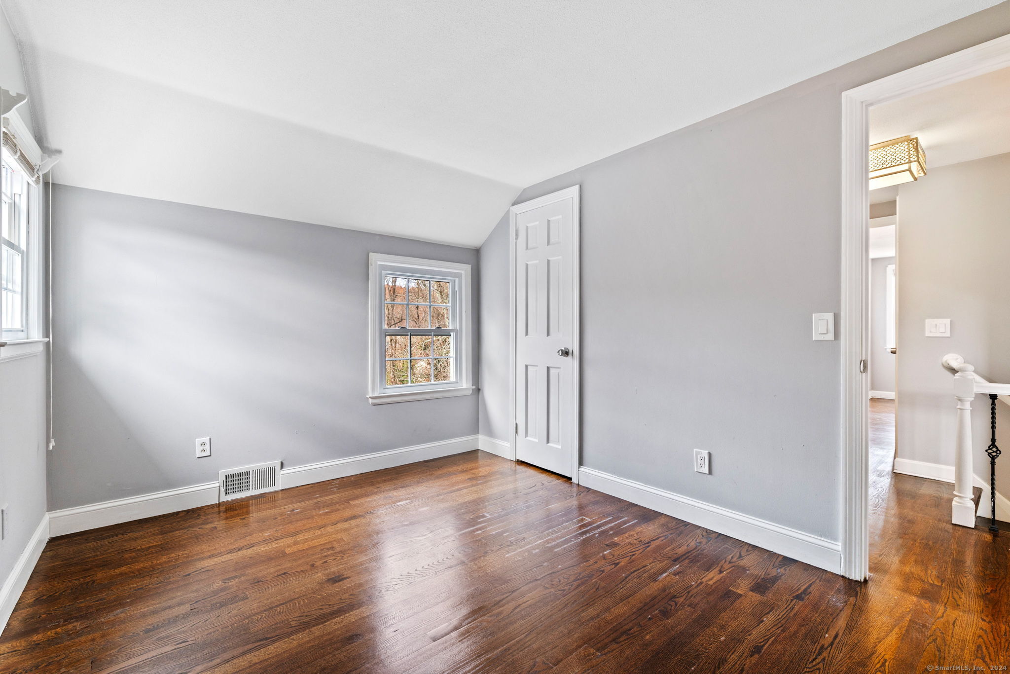85 Ledgewood Drive