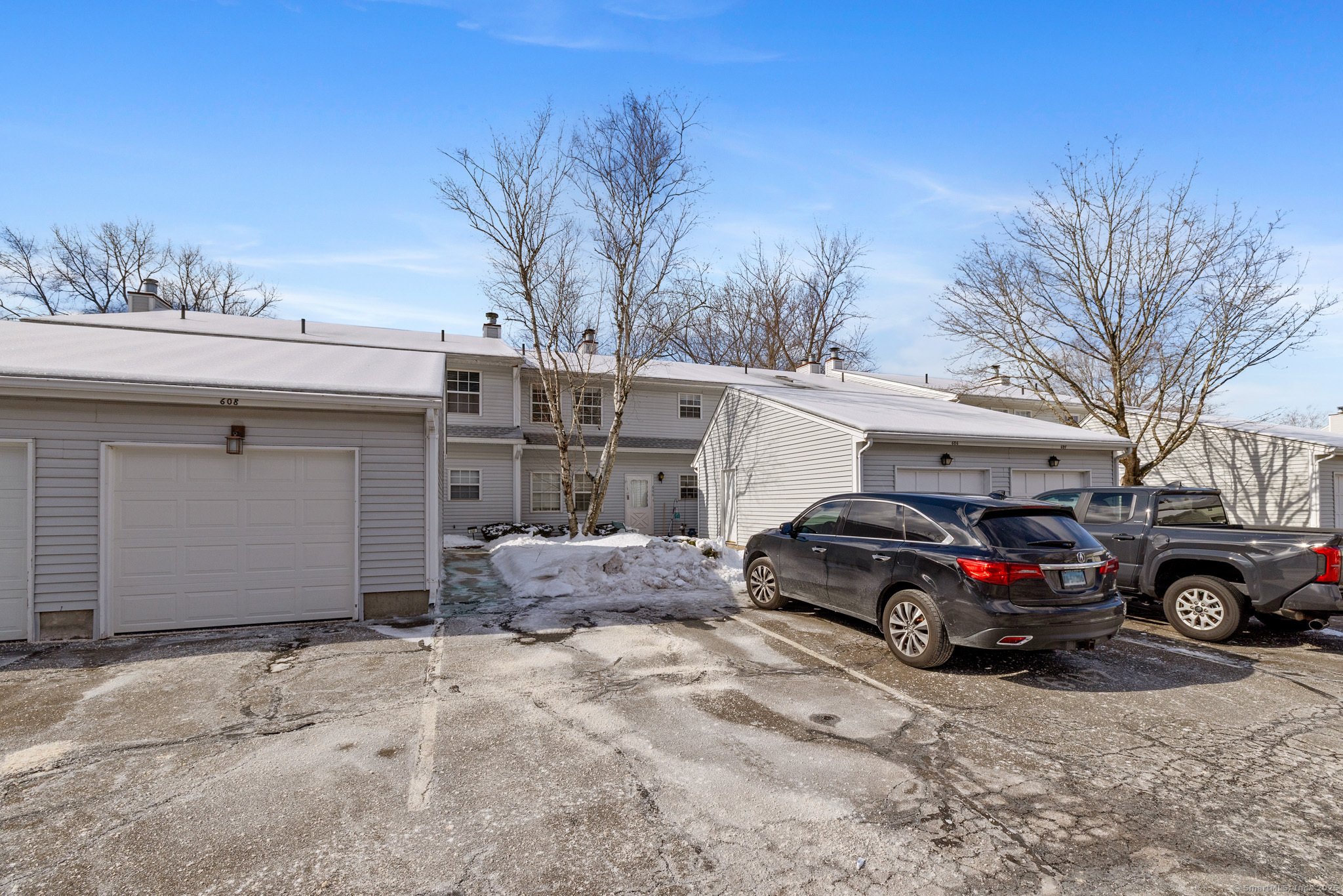 607 Spring Meadow Road 607