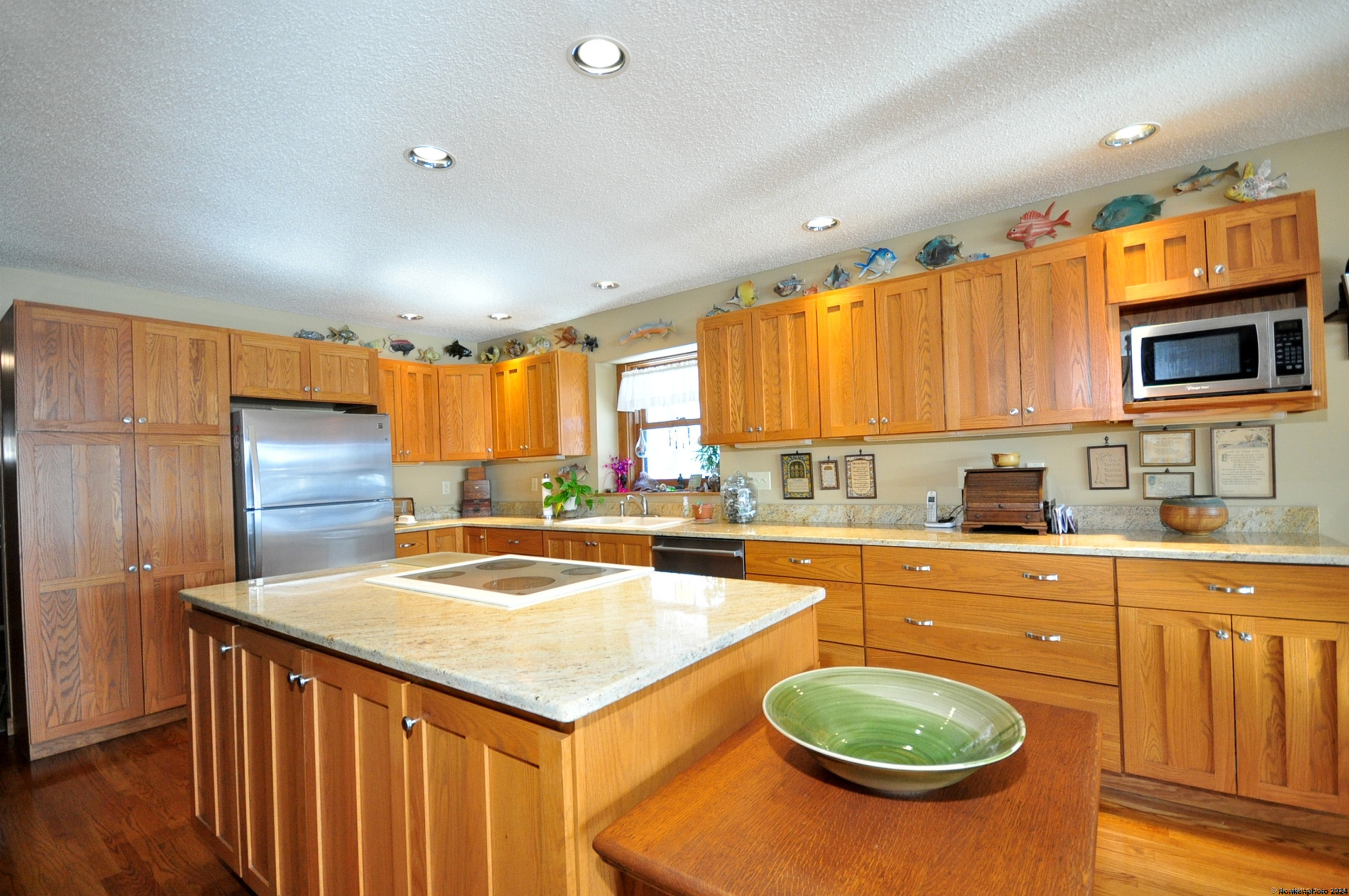 20 Lakeview Drive
