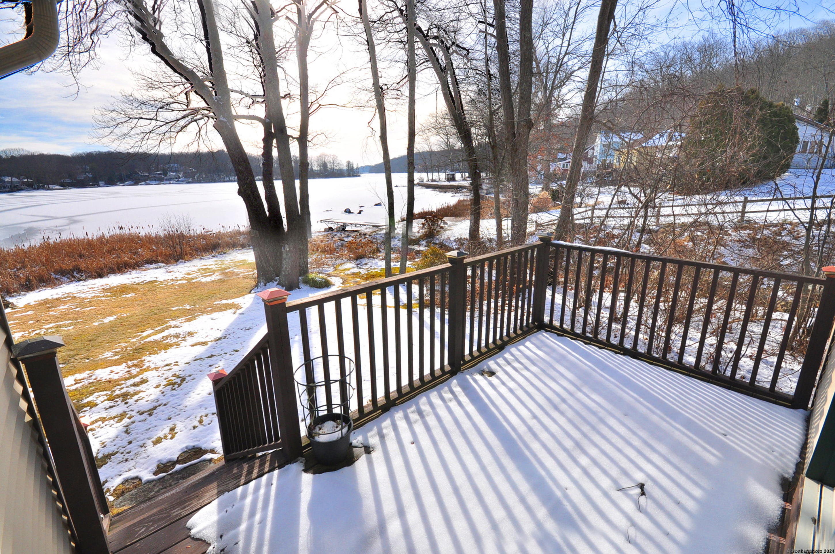 20 Lakeview Drive