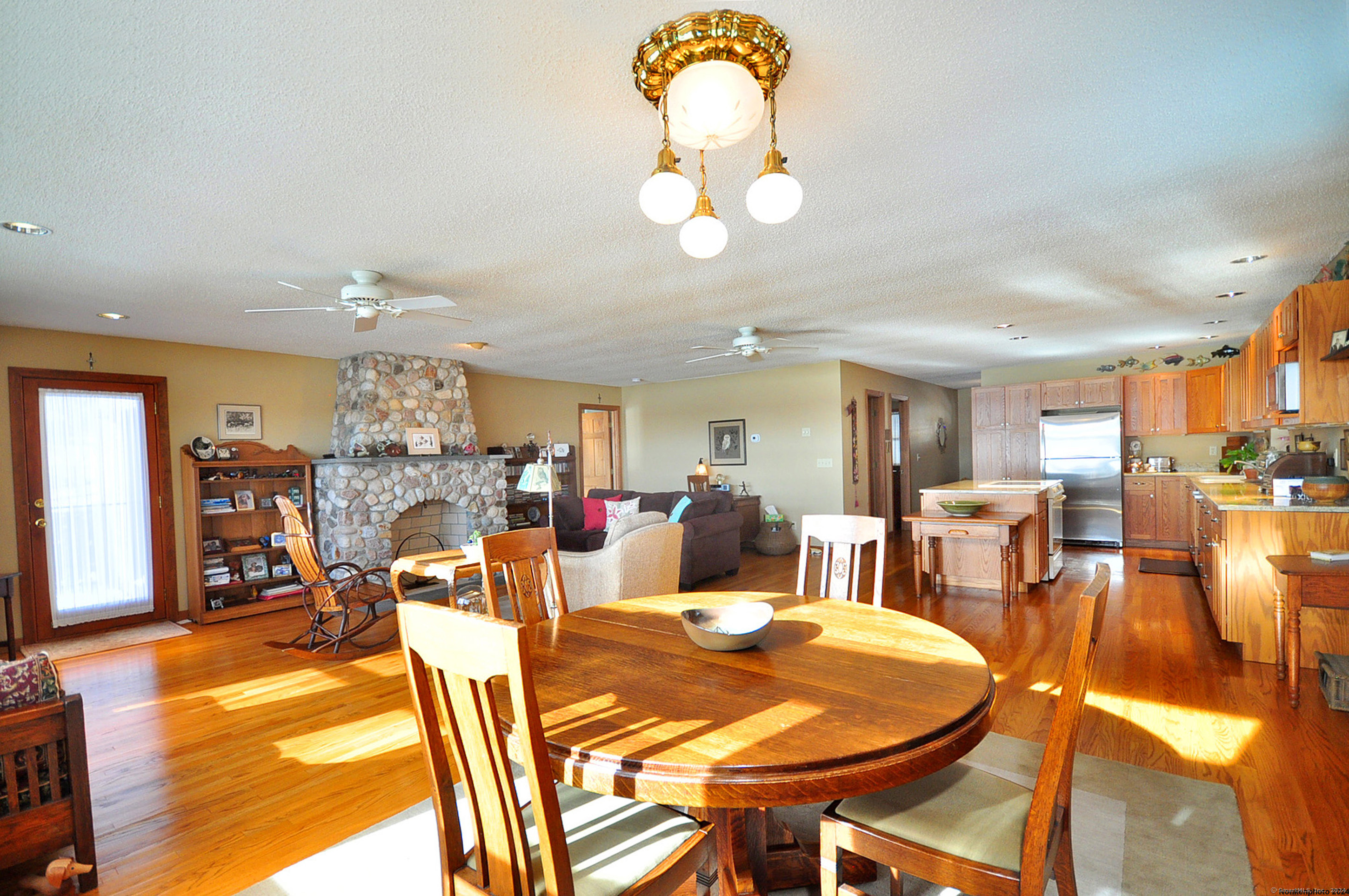 20 Lakeview Drive