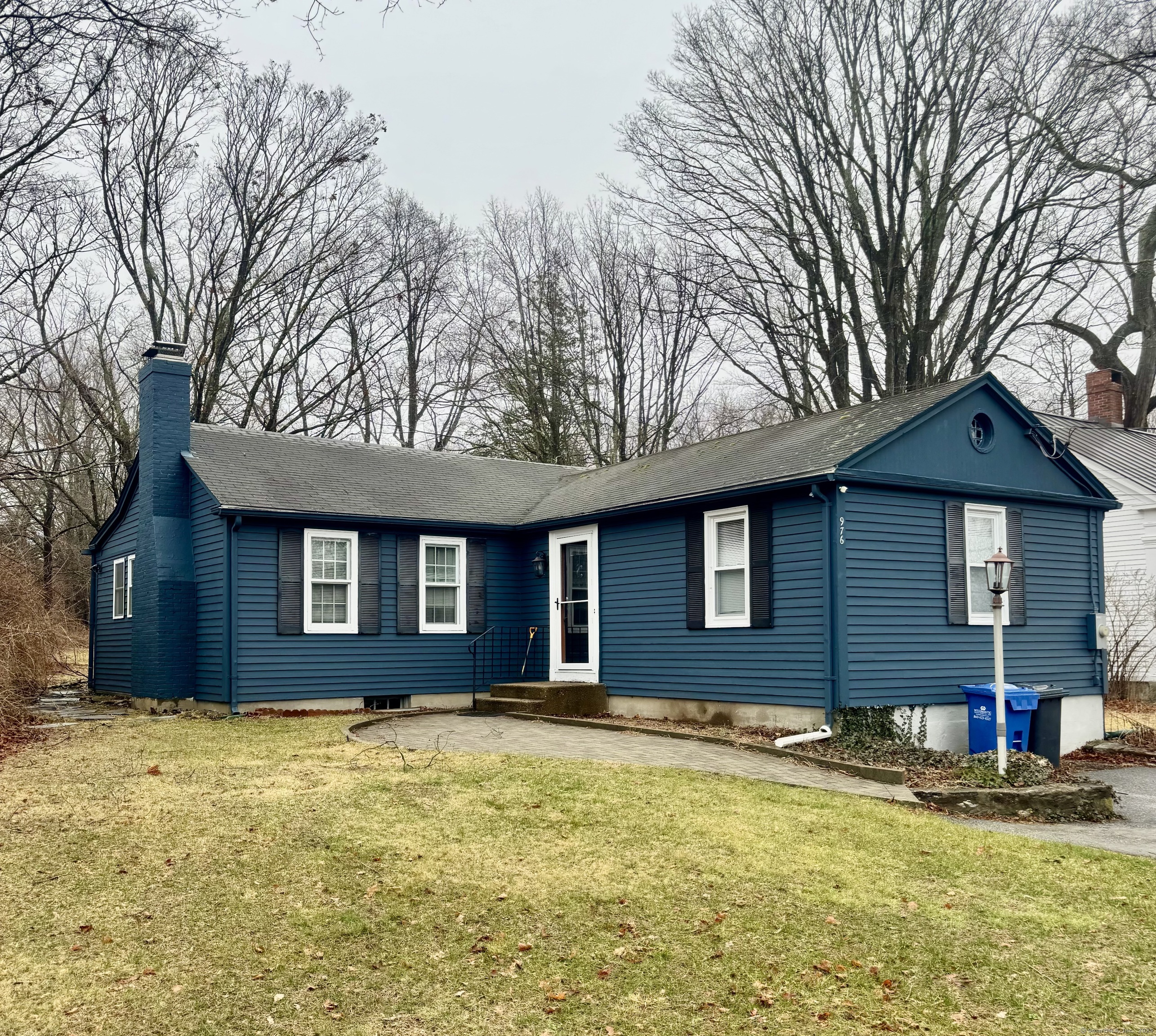 976 Storrs Road