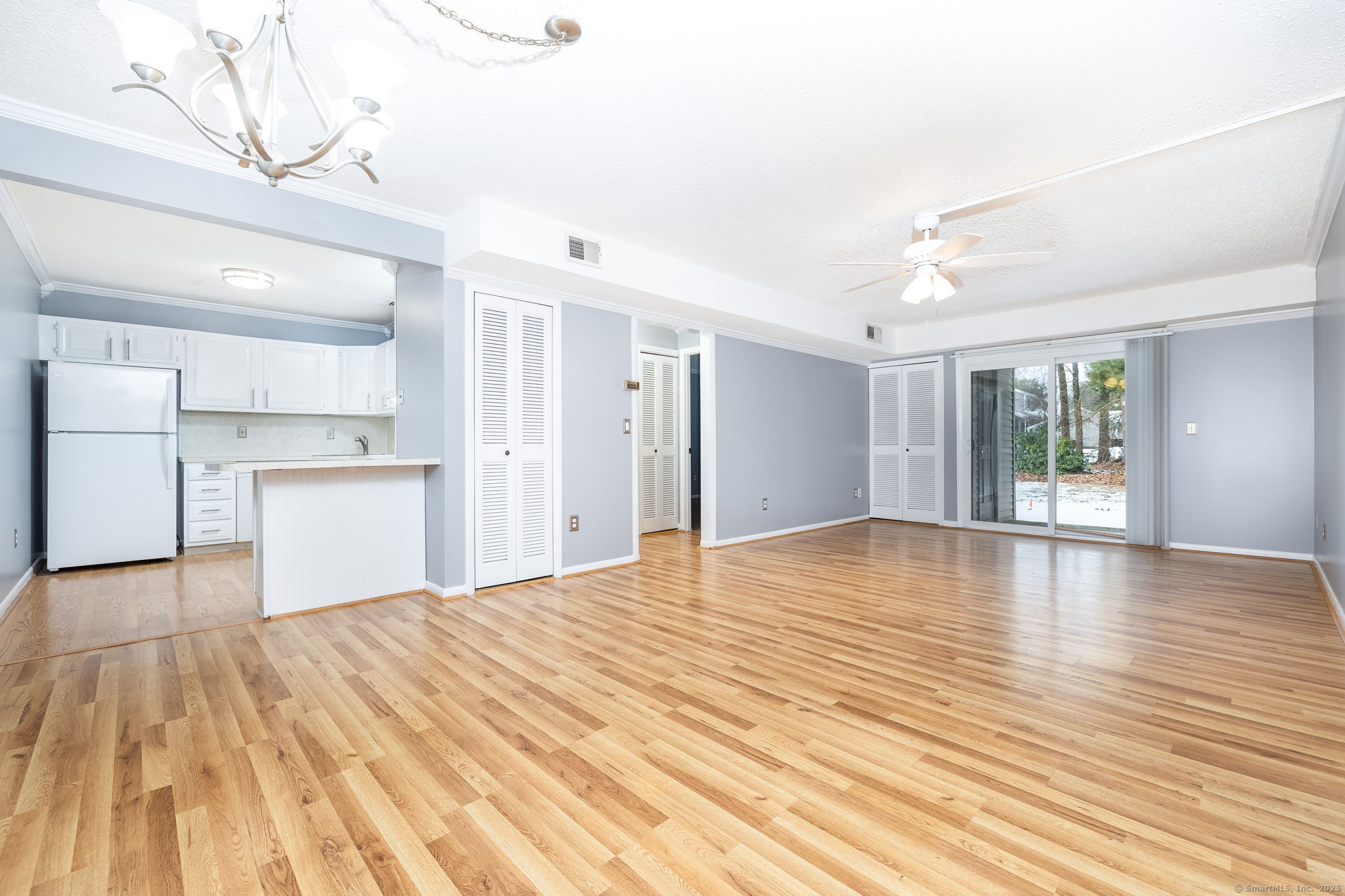 607 Twin Circle Drive 607