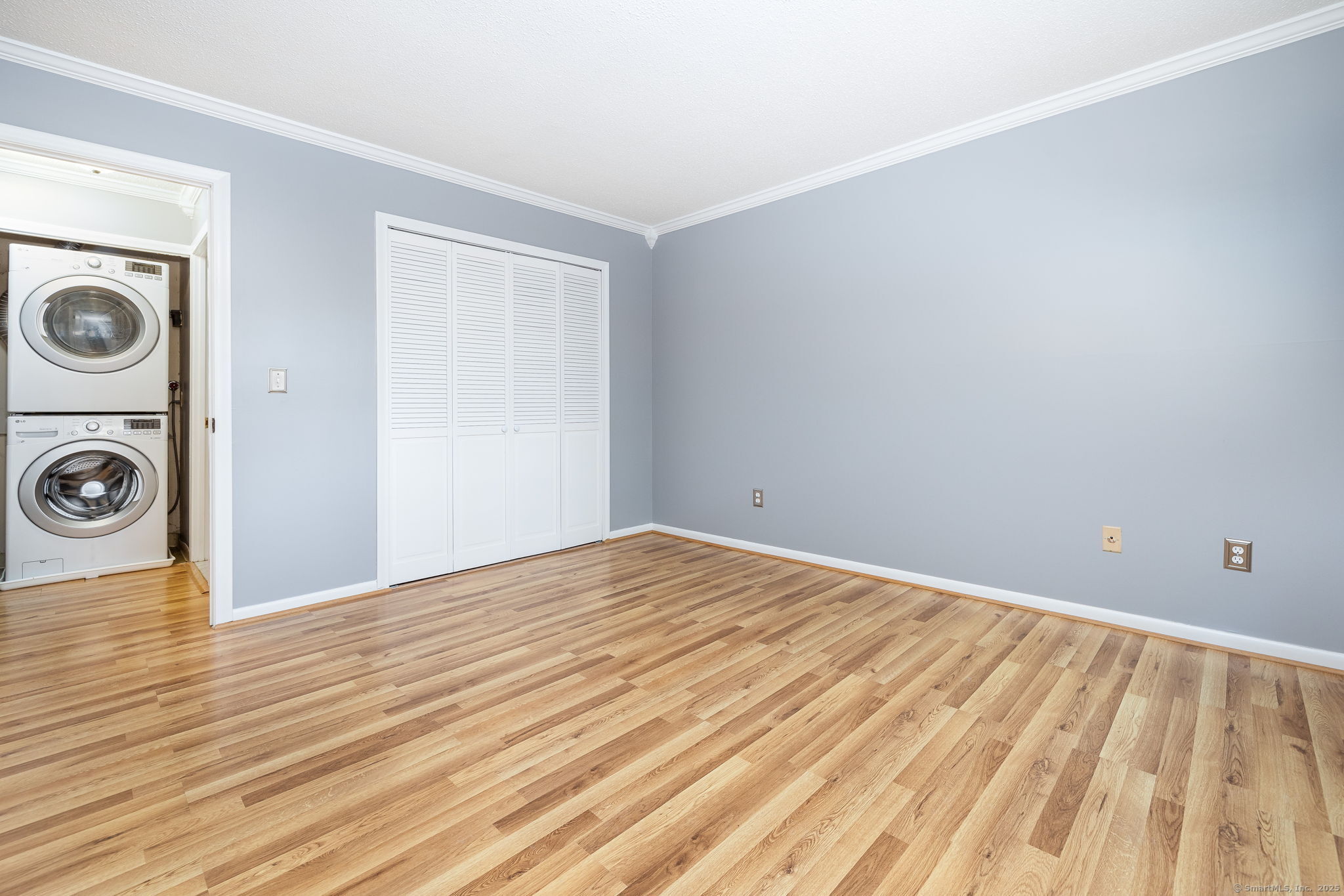 607 Twin Circle Drive 607