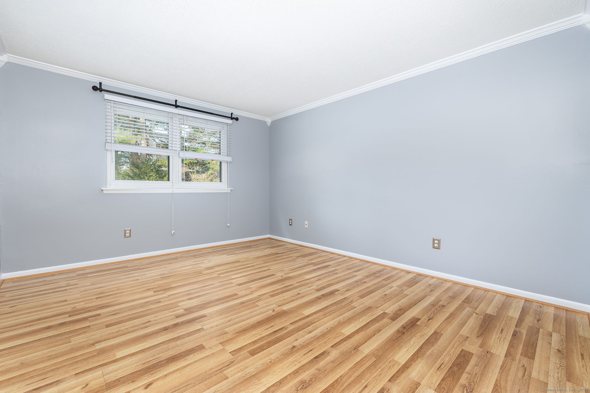 607 Twin Circle Drive 607