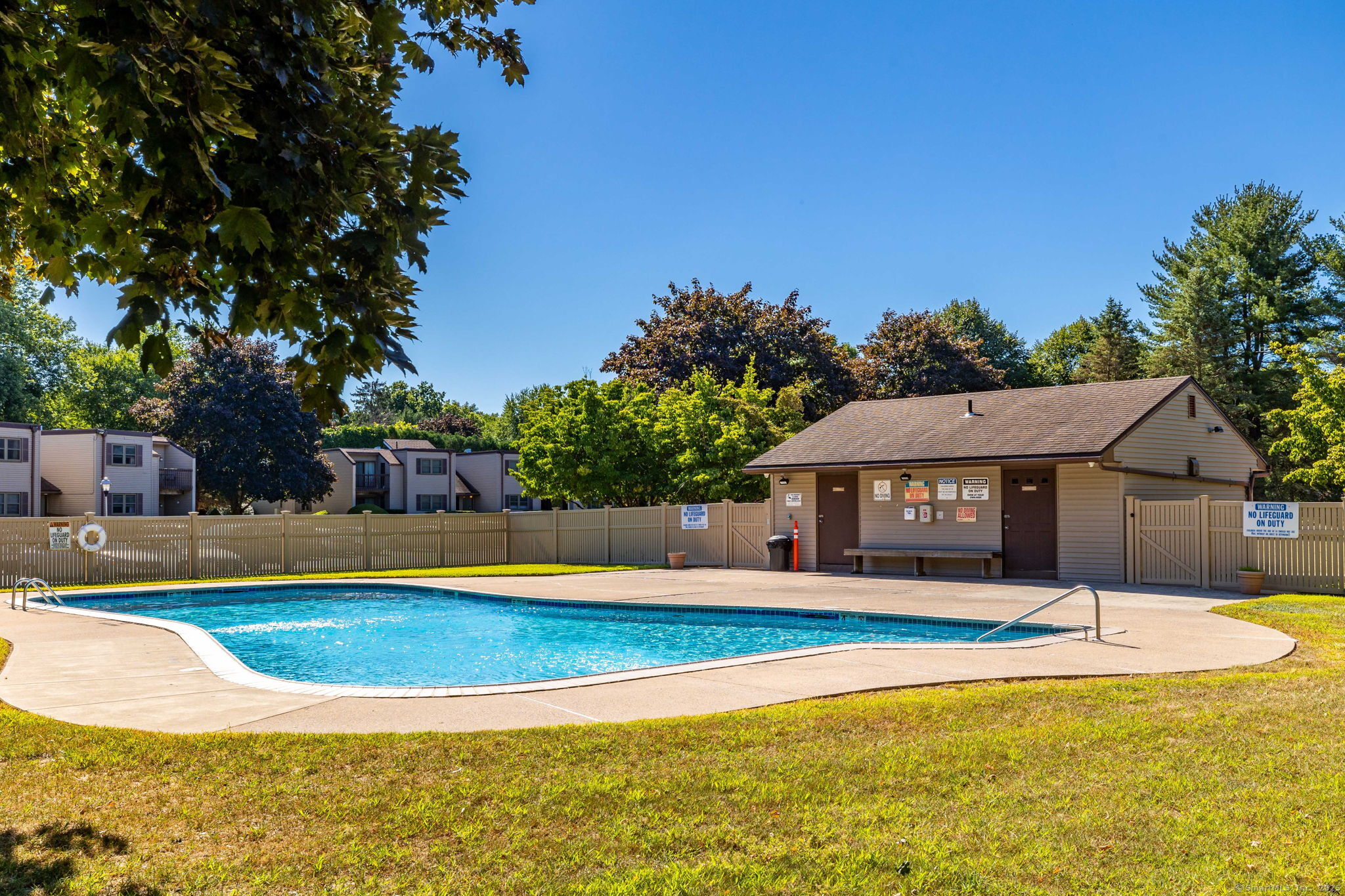 607 Twin Circle Drive 607