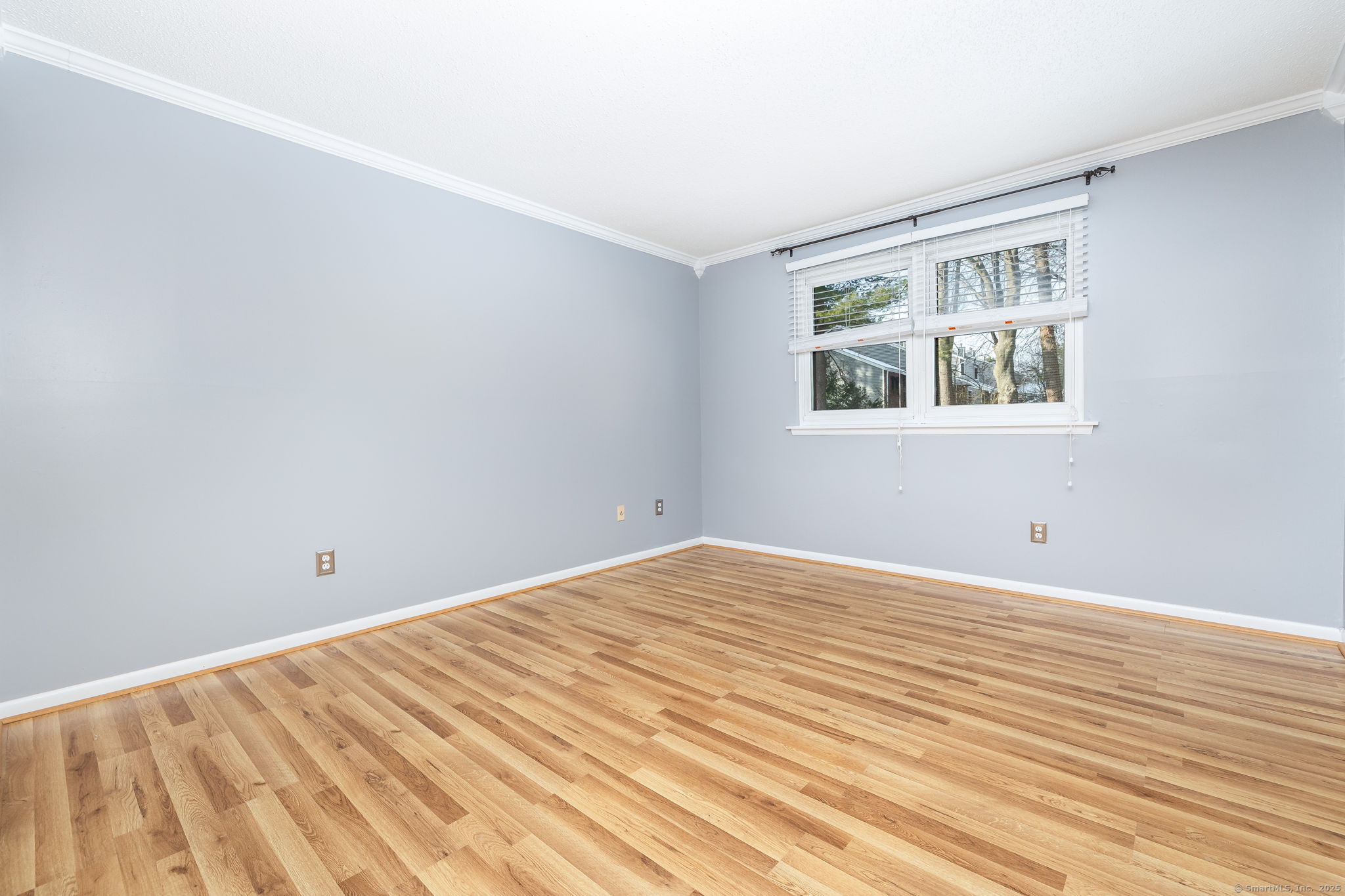 607 Twin Circle Drive 607