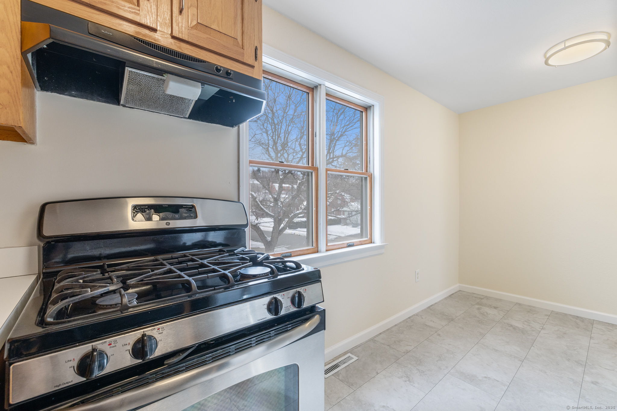 243 Lawlor Street APT 1A
