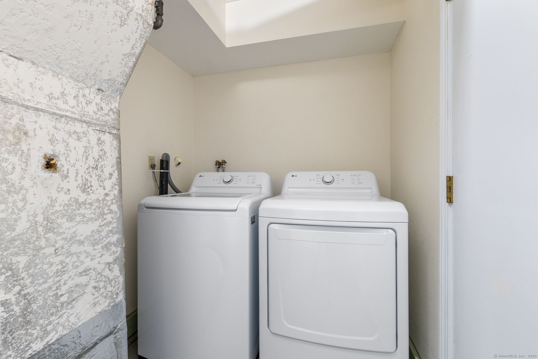 243 Lawlor Street APT 1A