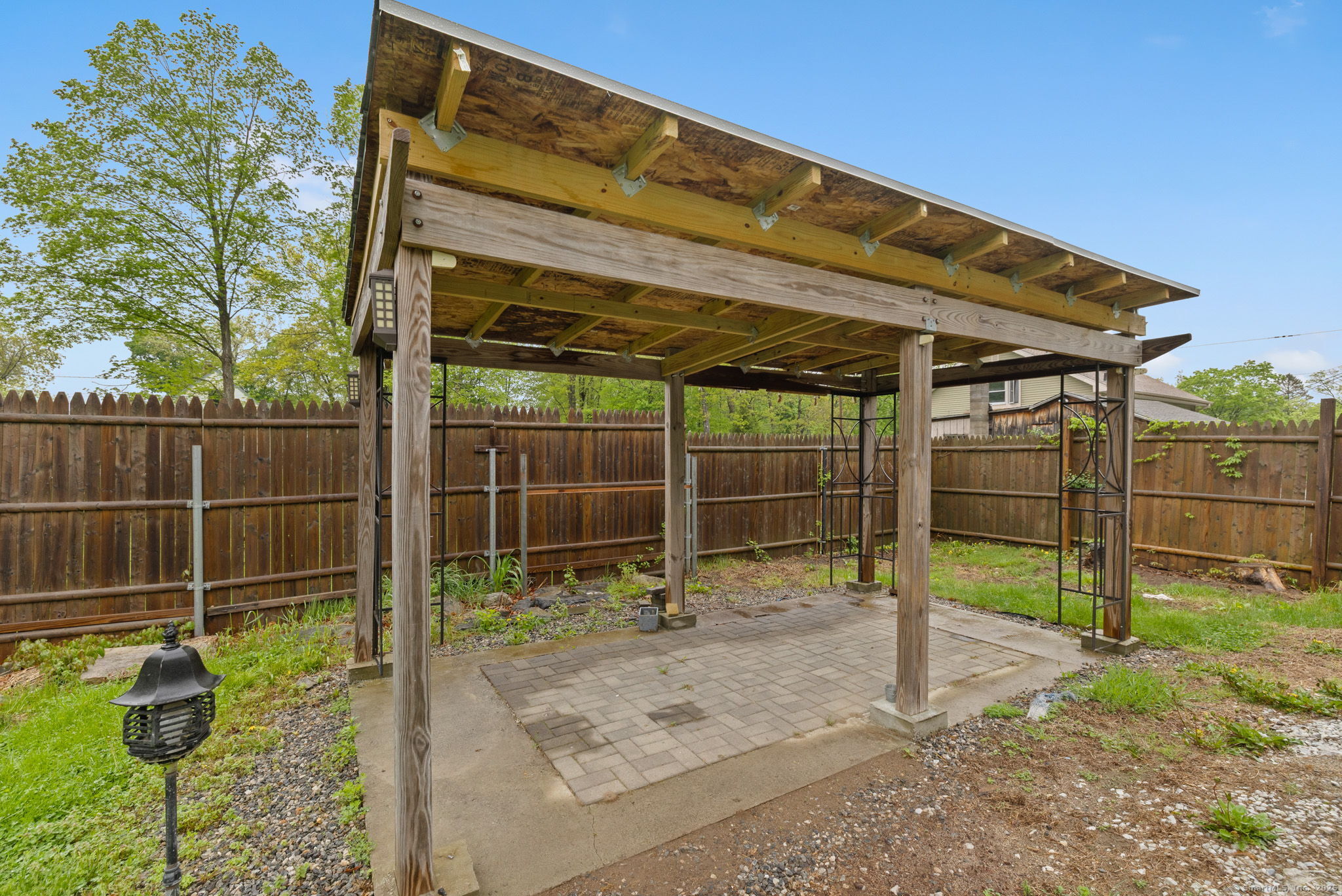 41 Gifford Avenue