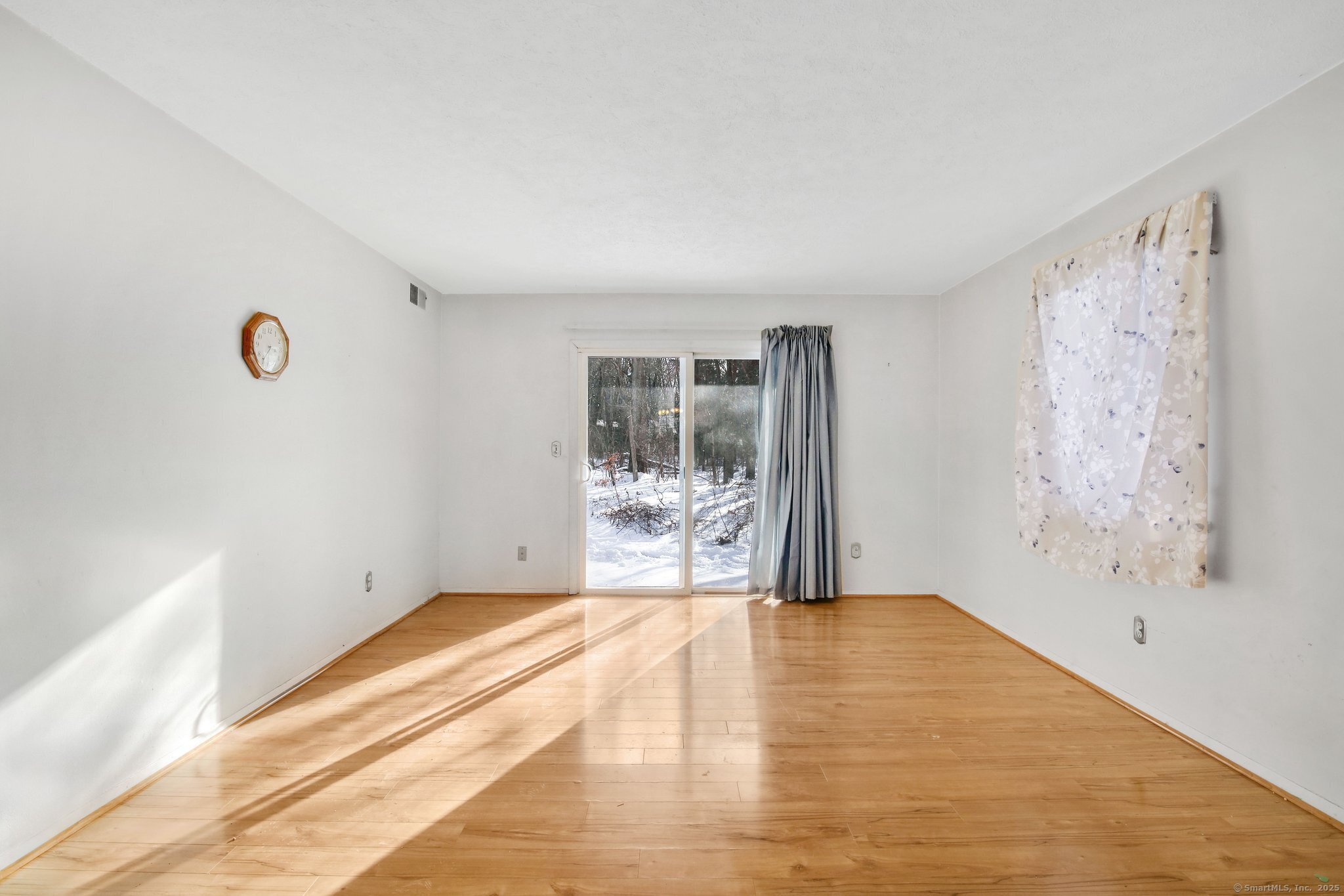 17 Bradley Circle F
