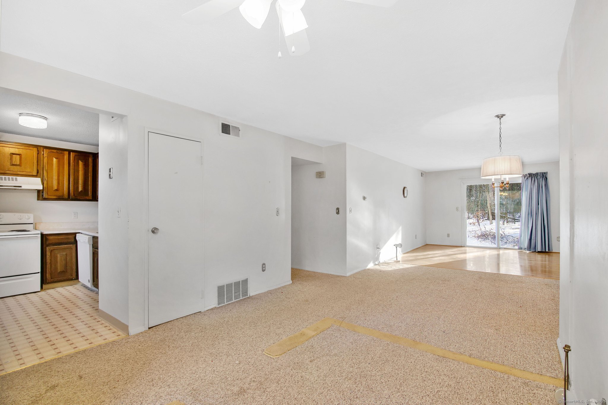17 Bradley Circle F