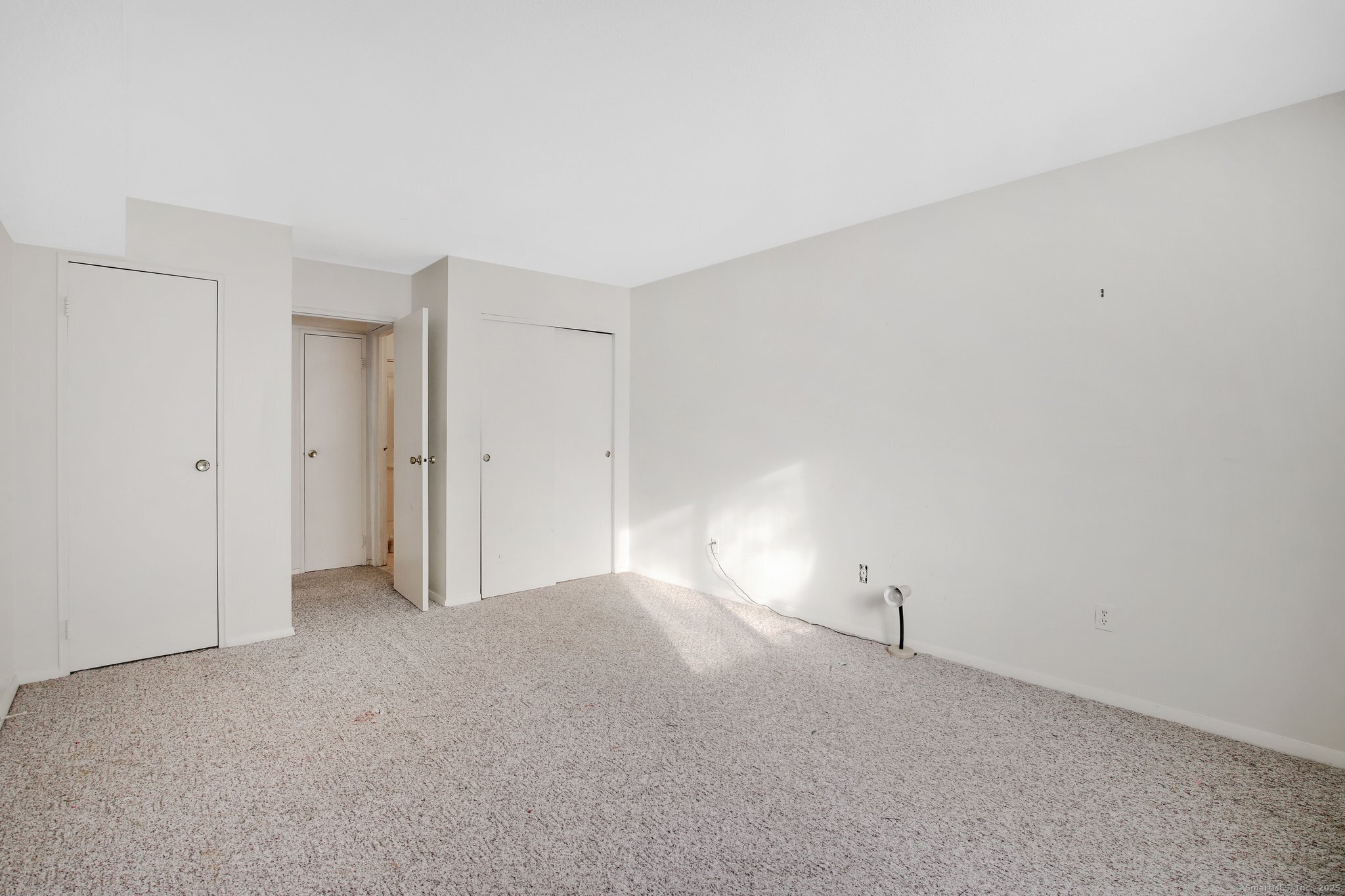 17 Bradley Circle F