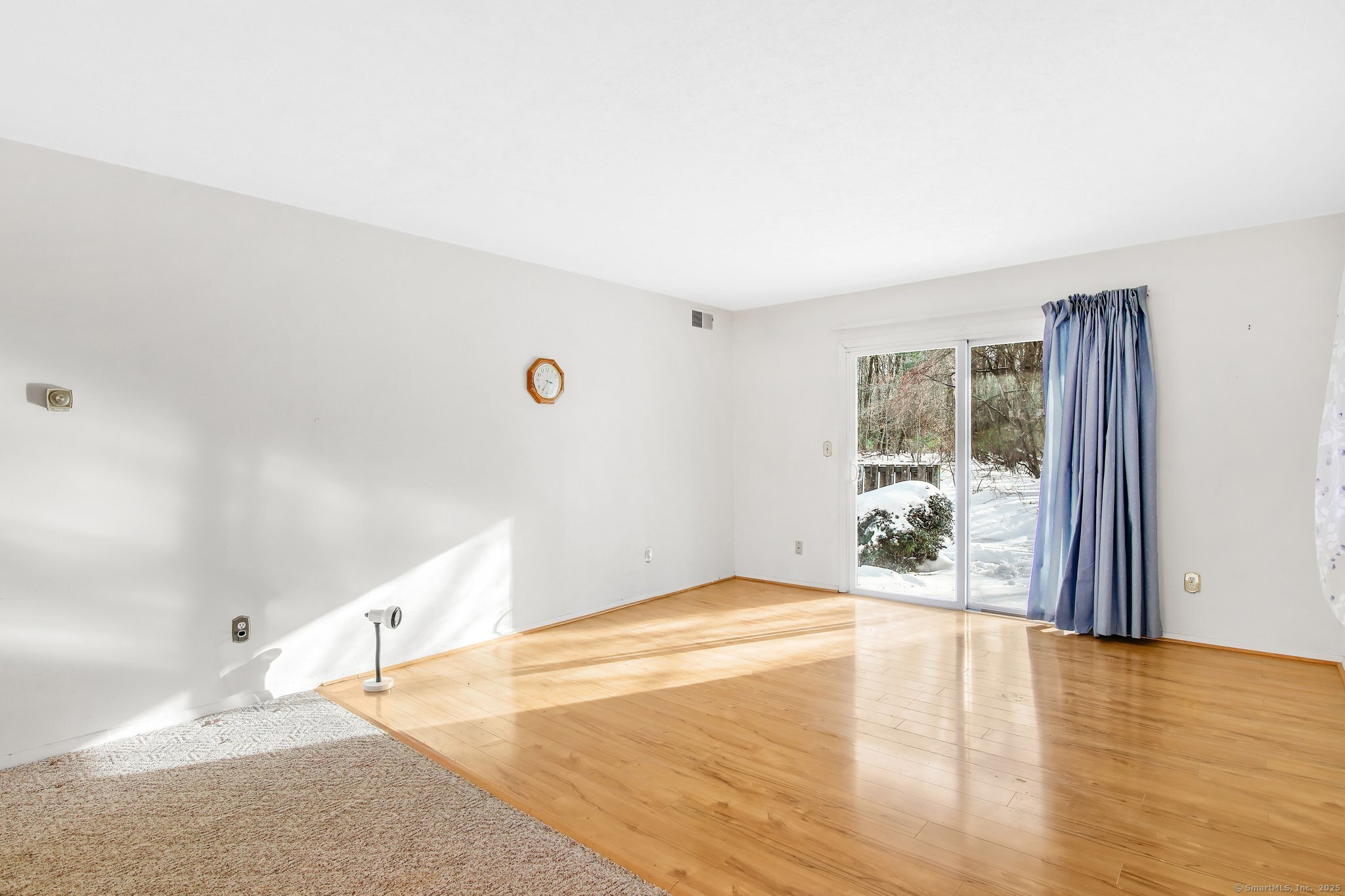17 Bradley Circle F