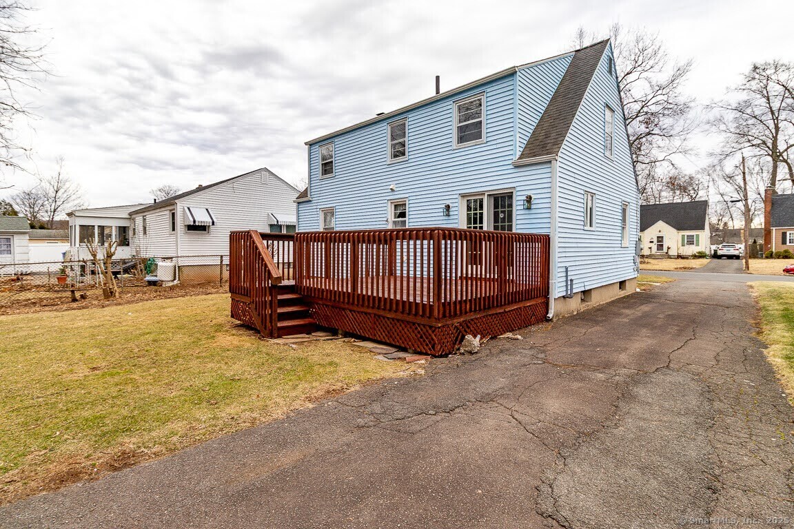 62 Woodland Street