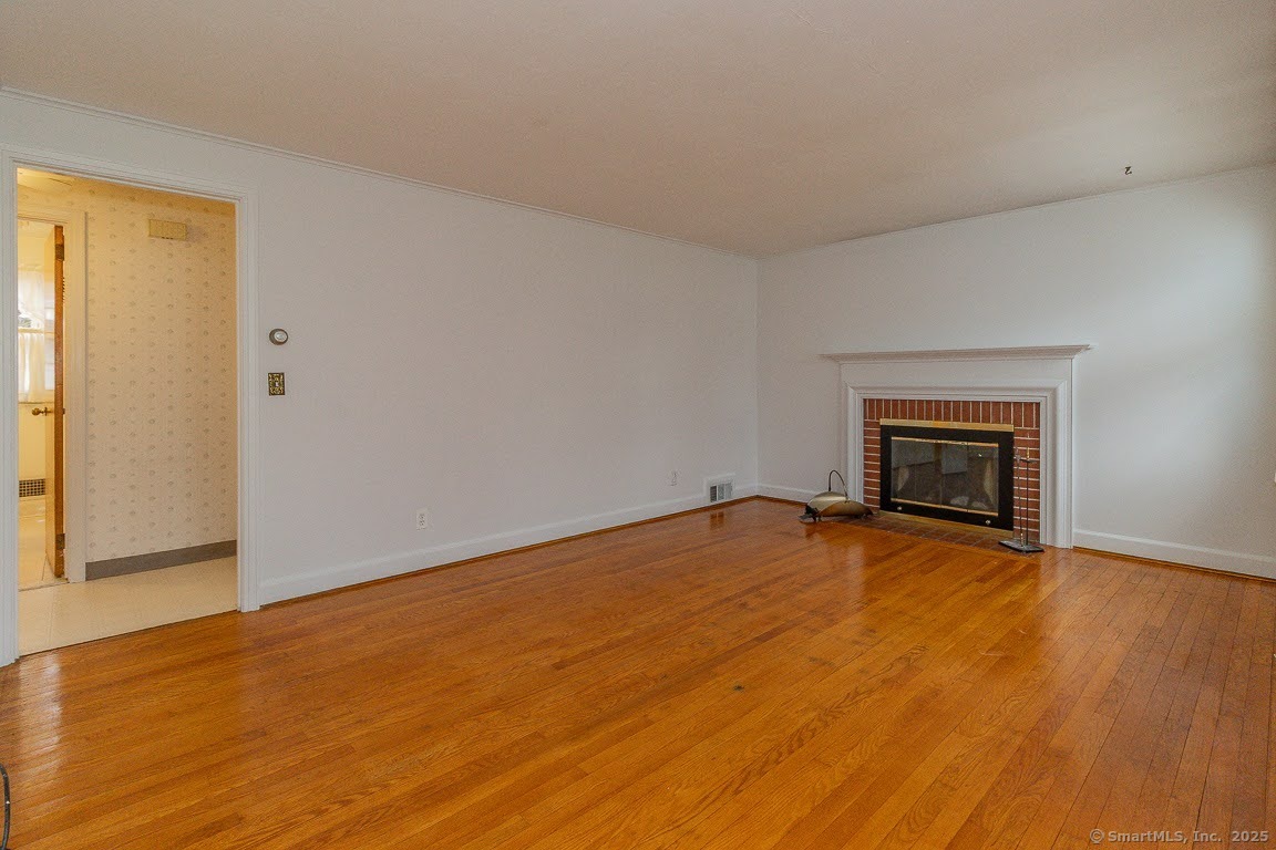62 Woodland Street