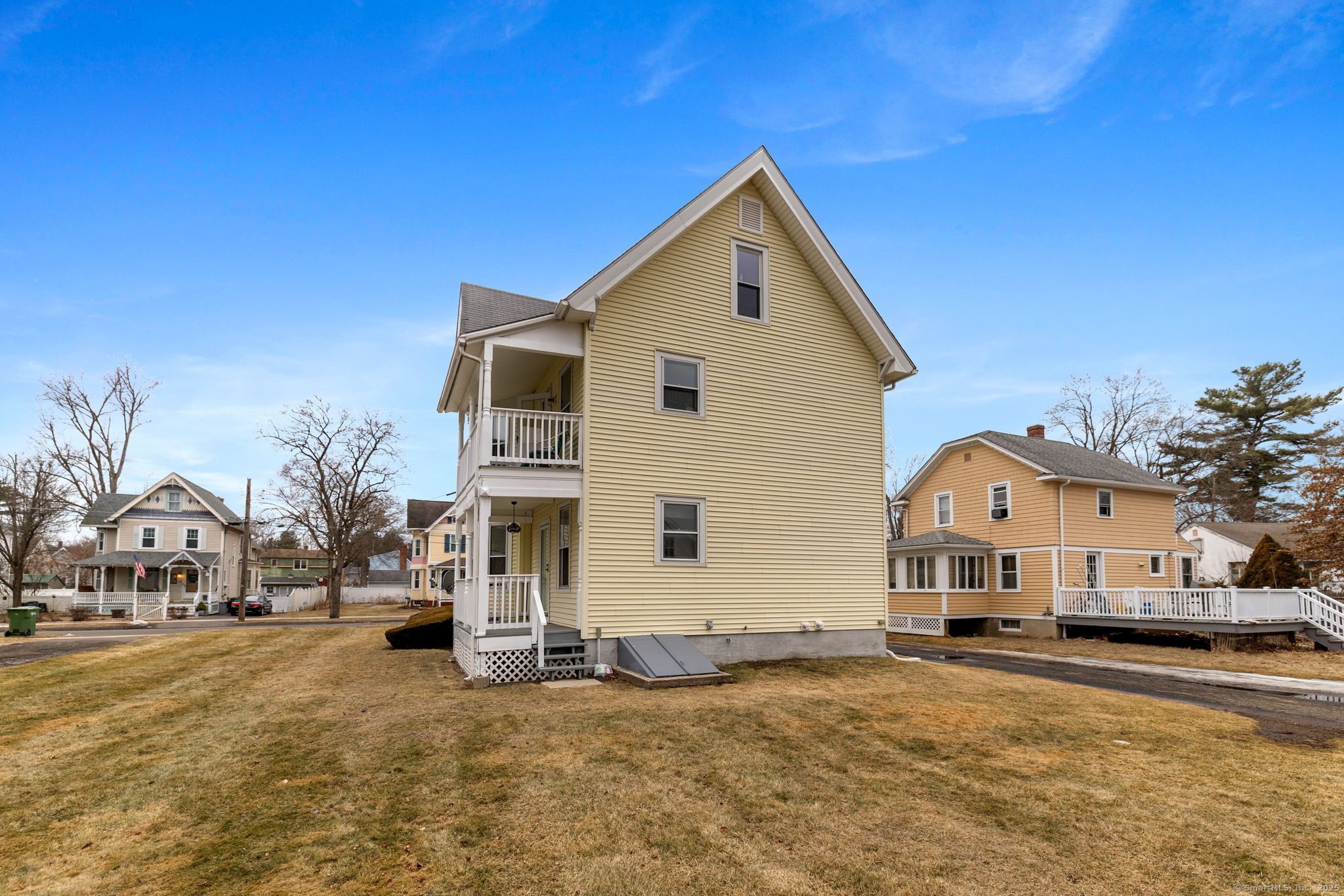 31 Loomis Avenue