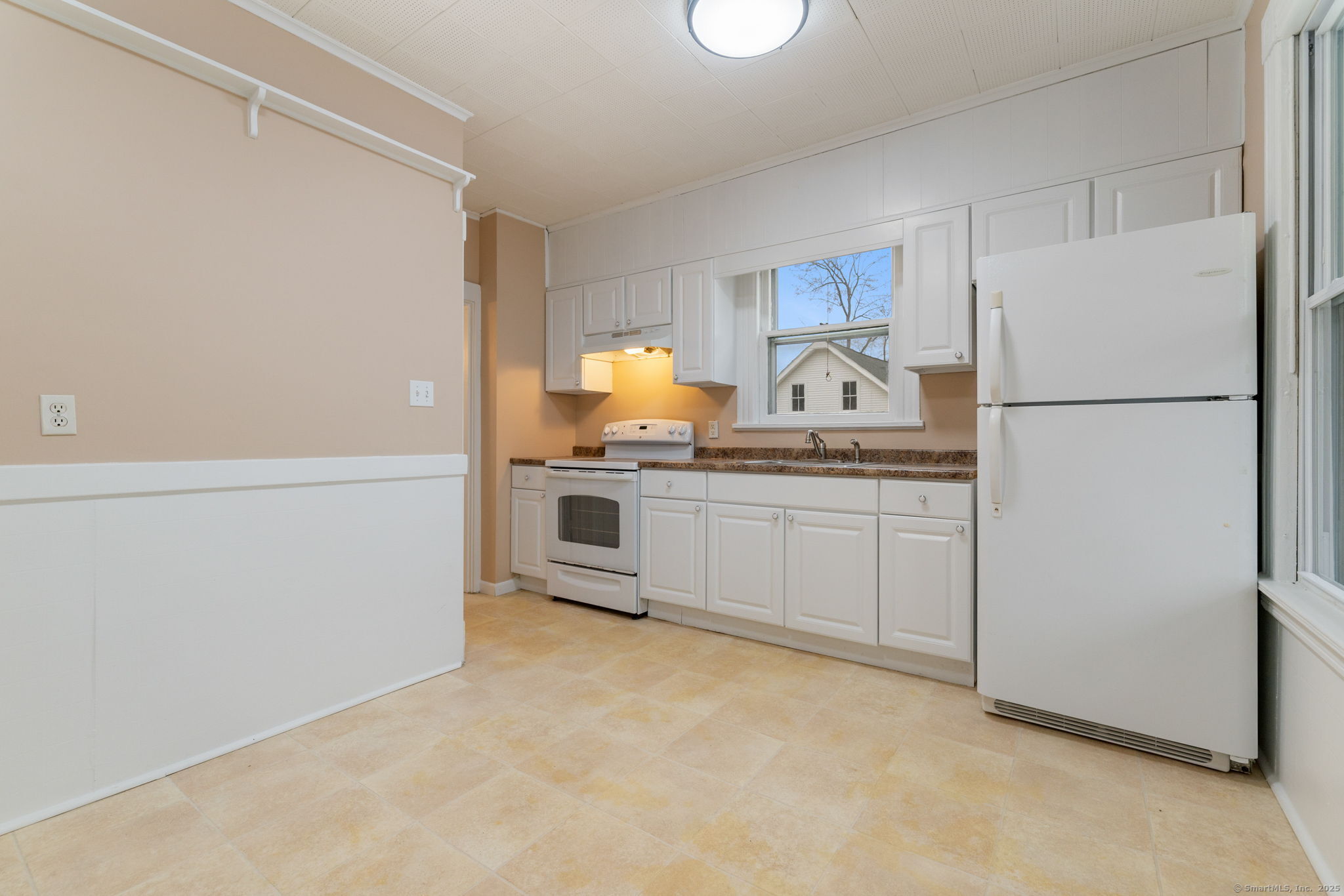 31 Loomis Avenue