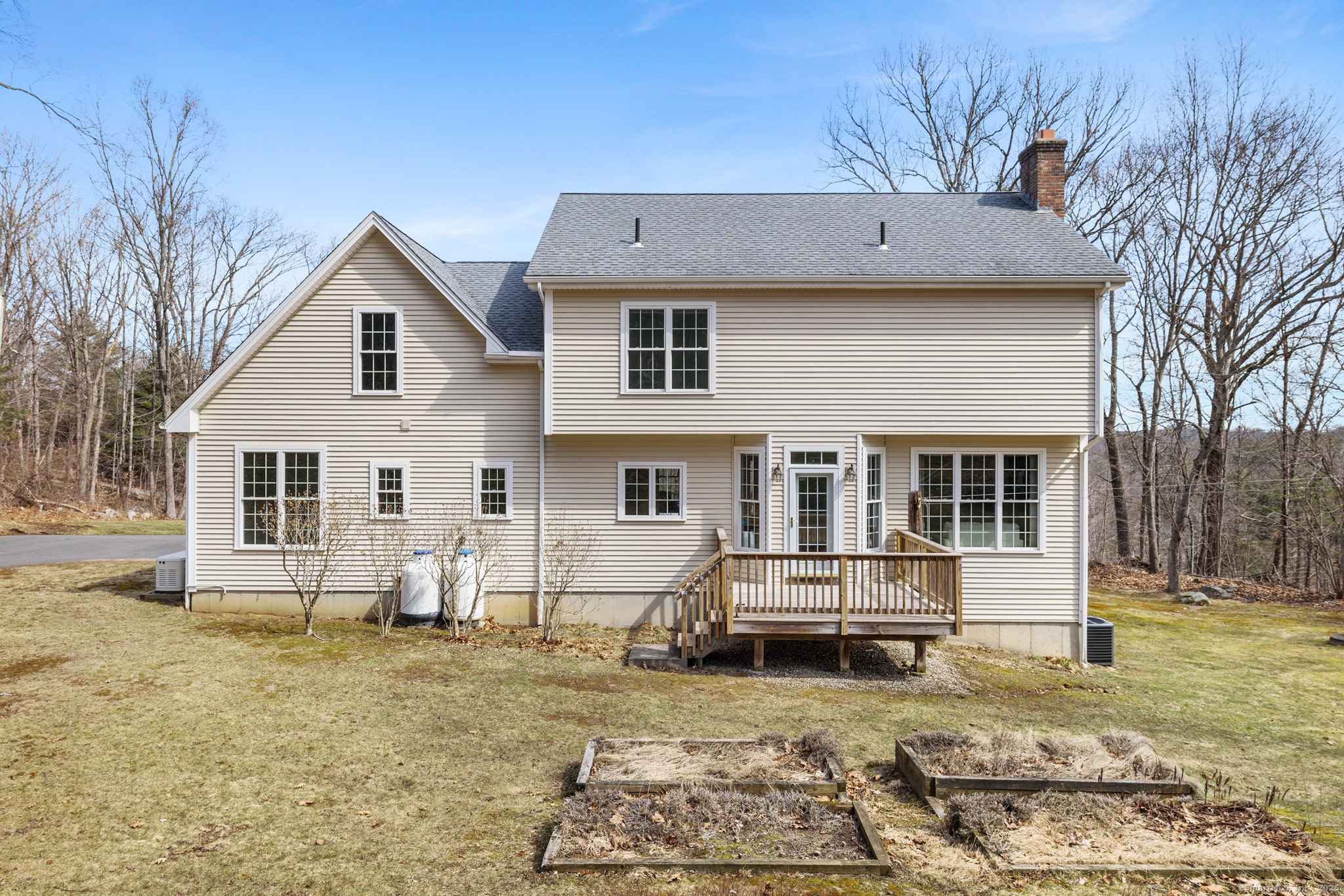 87 Tinker Pond Road