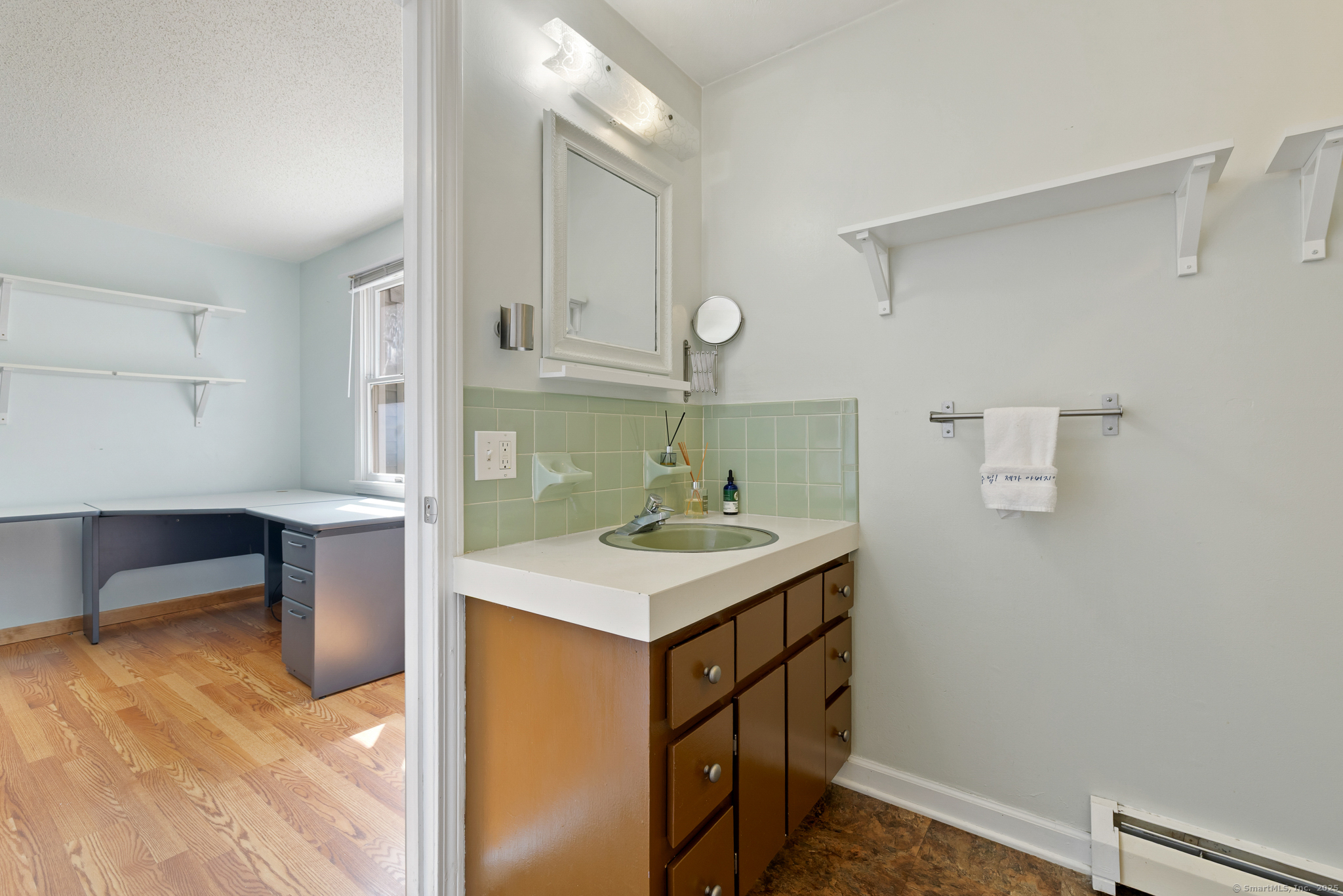 10 Mohegan Trail