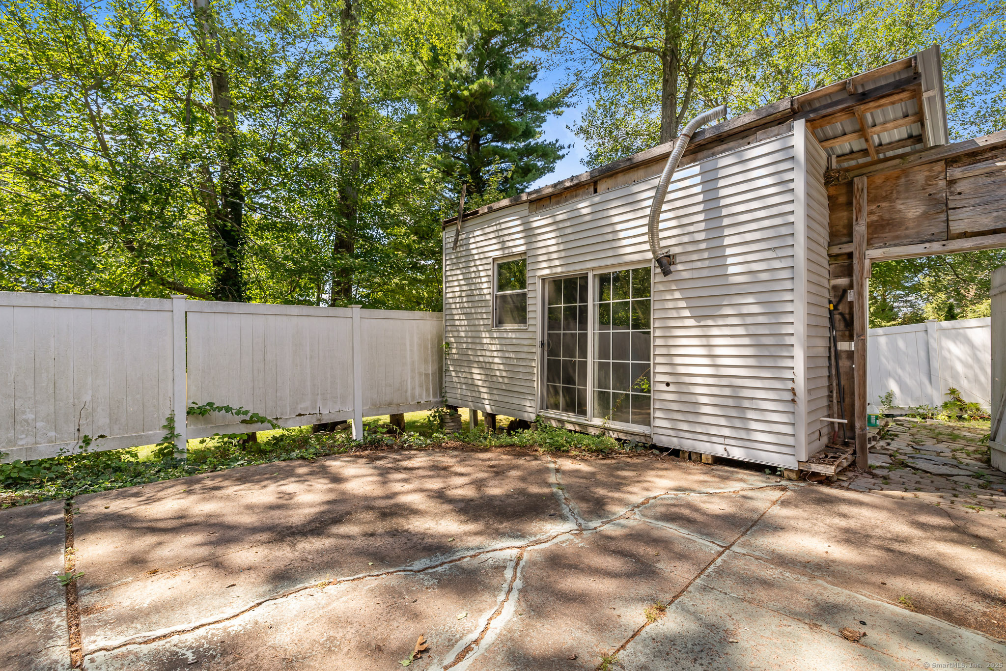 10 Mohegan Trail