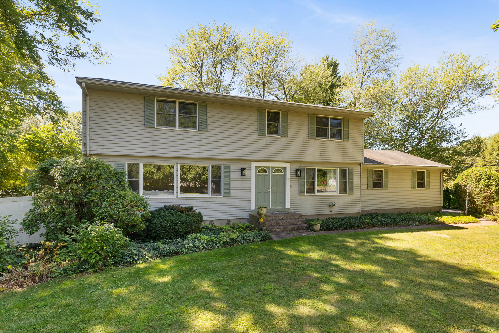 10 Mohegan Trail