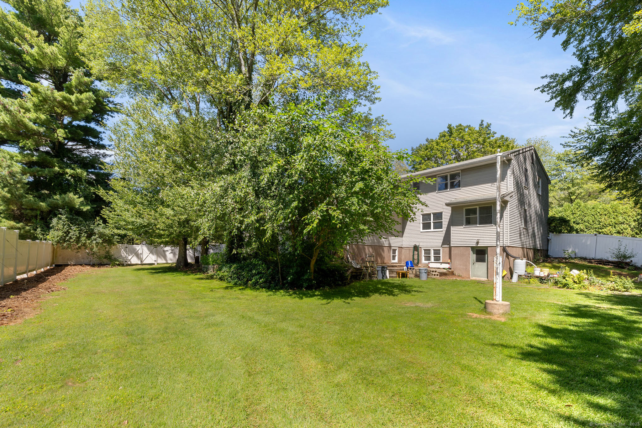 10 Mohegan Trail