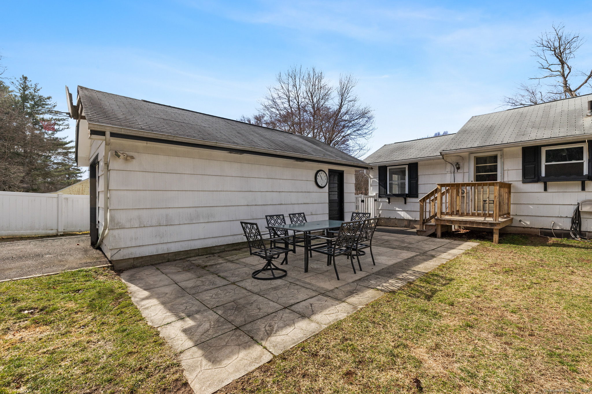 2337 Ellington Road