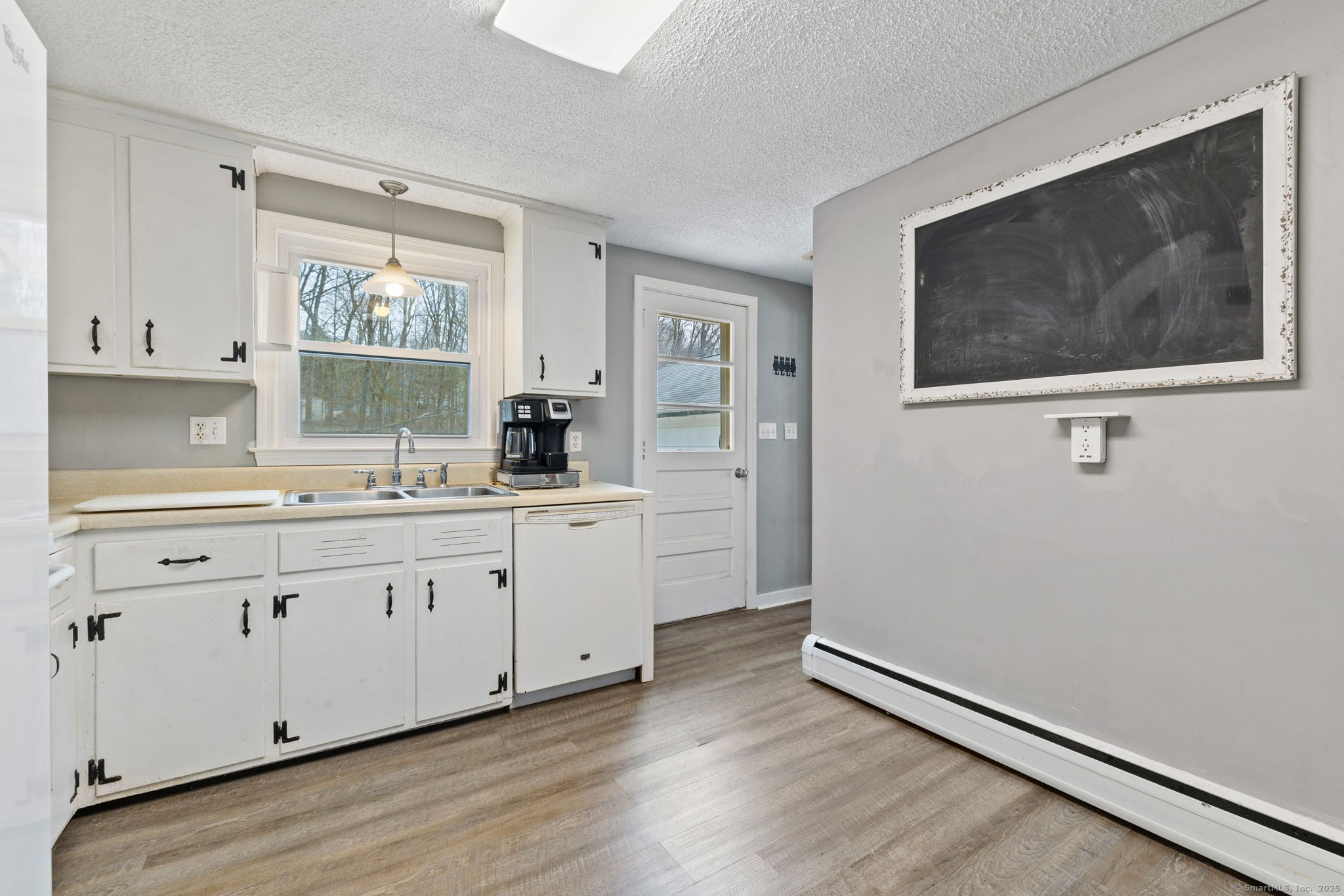 2337 Ellington Road