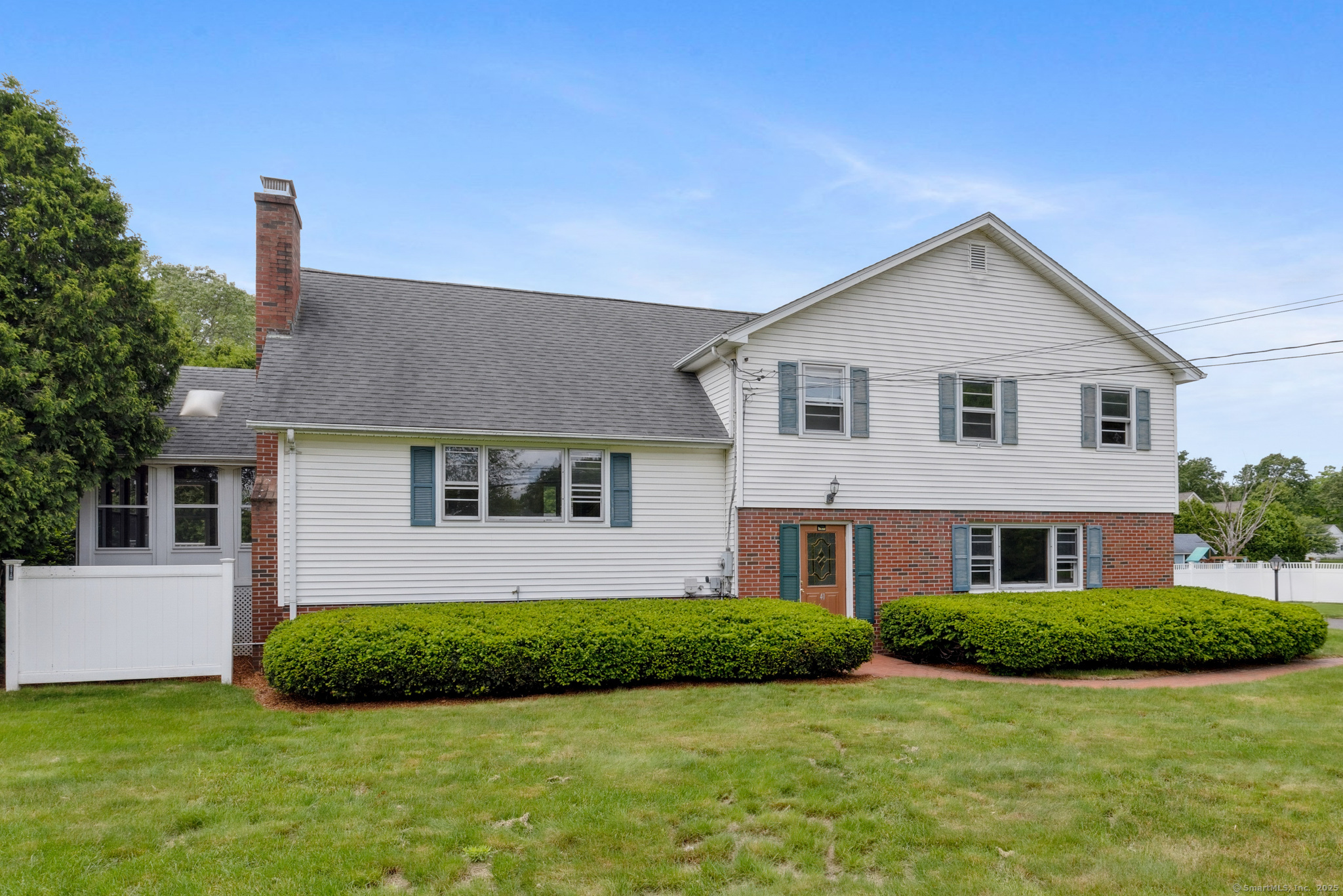 41 South Elm Street