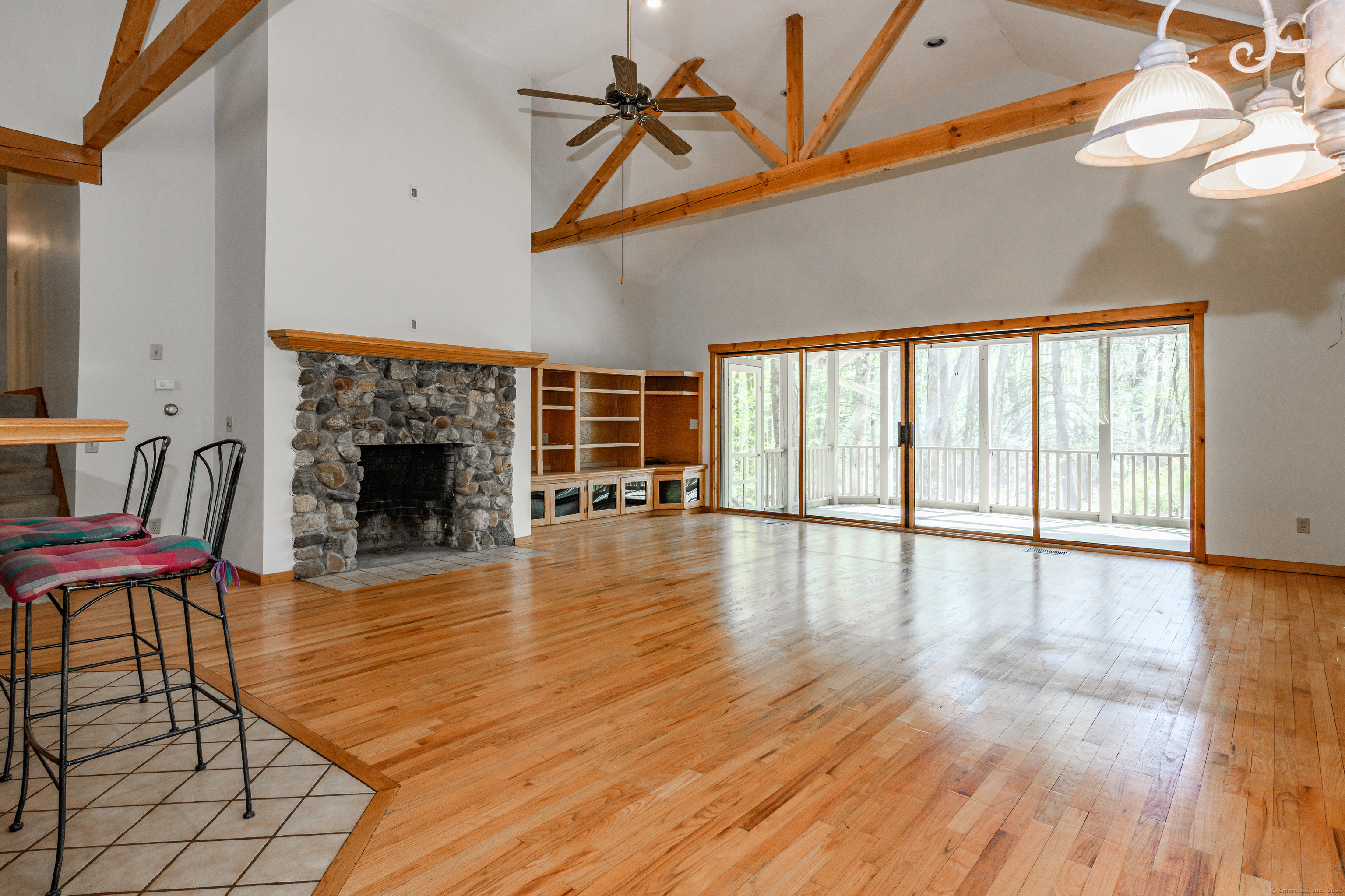 9 Stonehedge Way