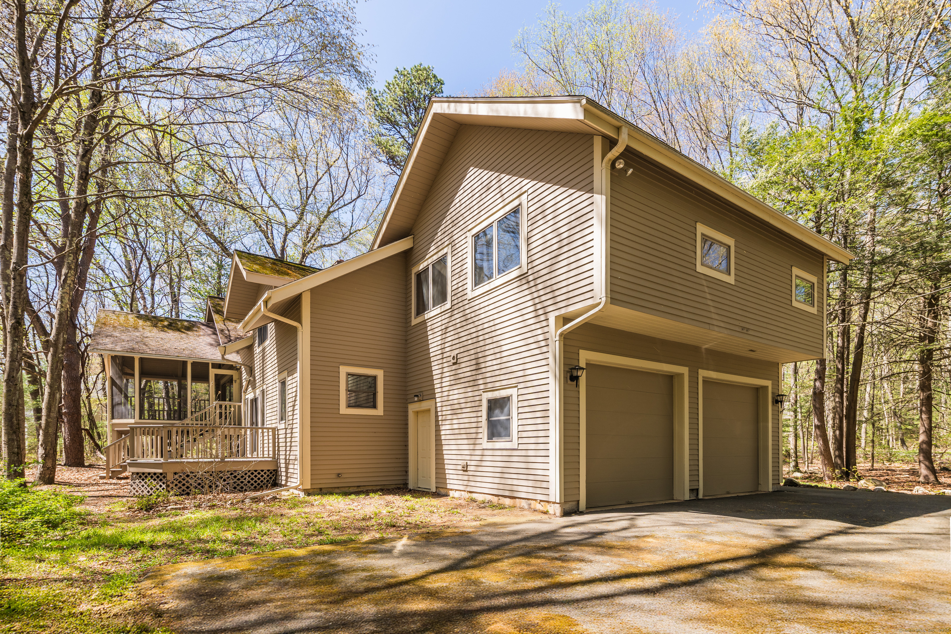 9 Stonehedge Way