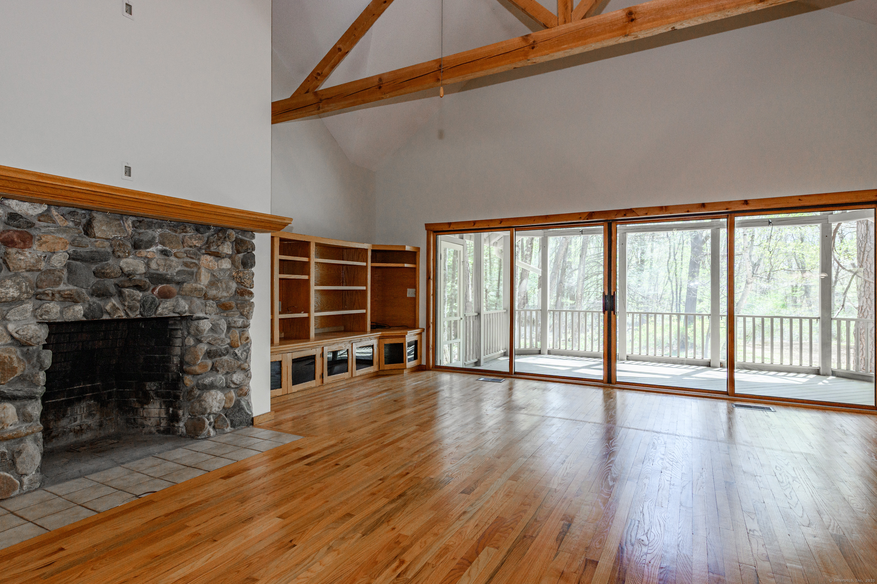 9 Stonehedge Way