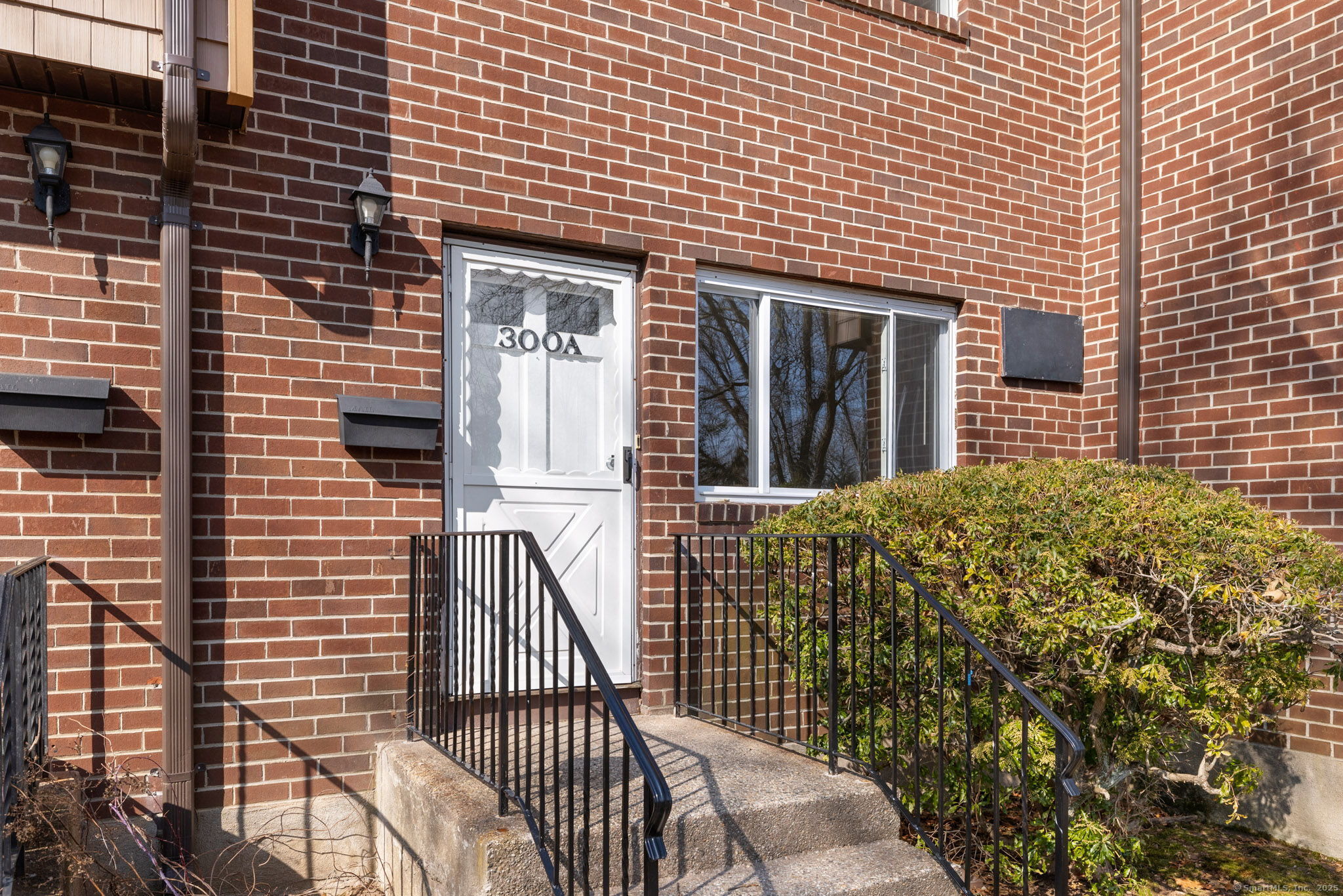 300 Green Road APT A