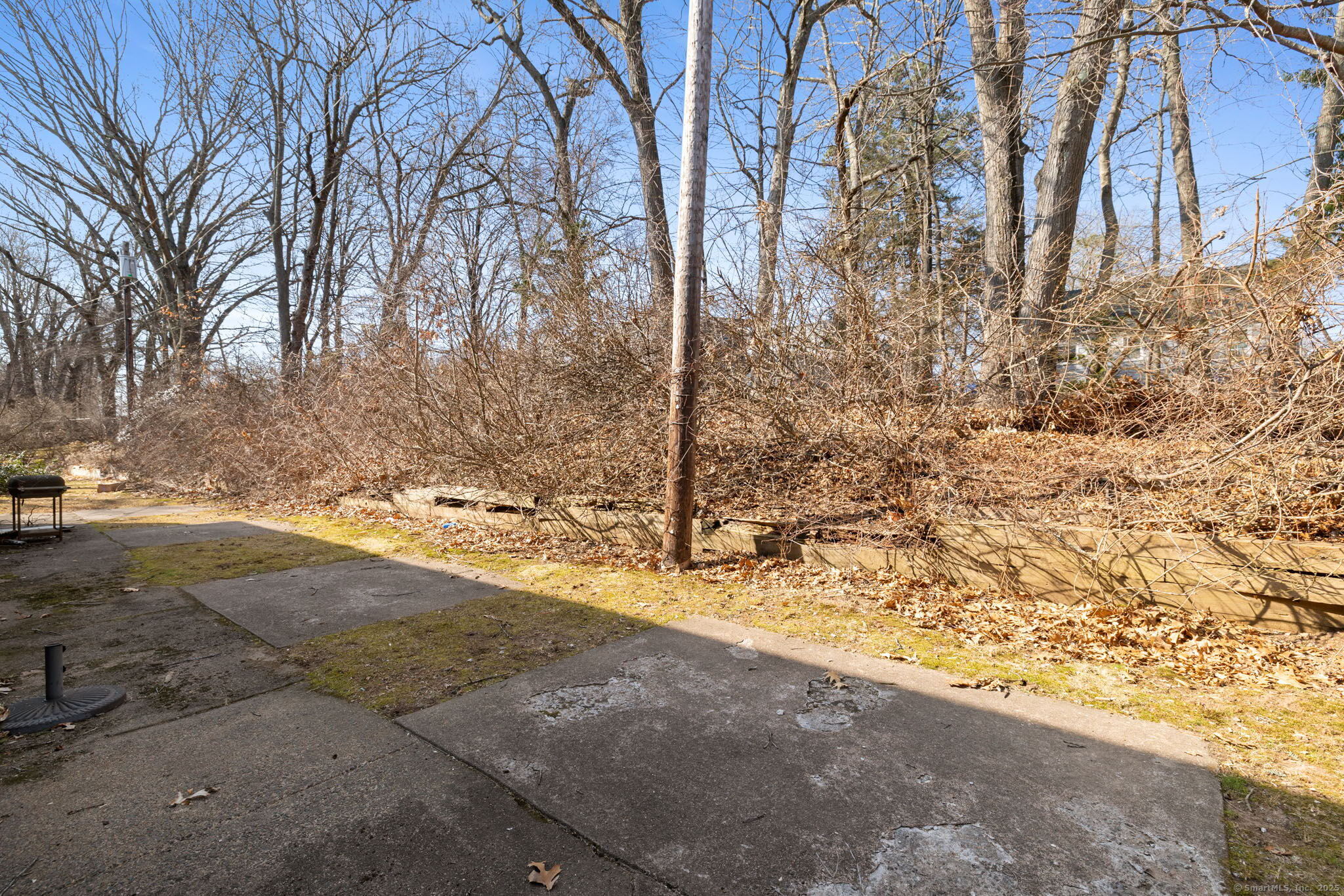 300 Green Road APT A