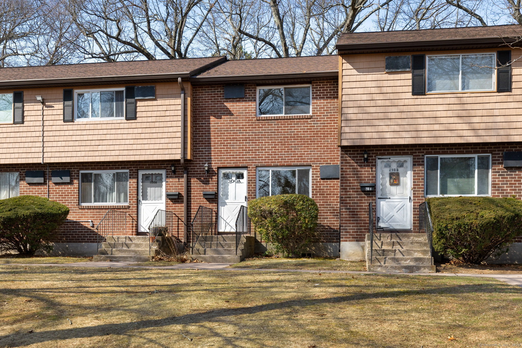 300 Green Road APT A