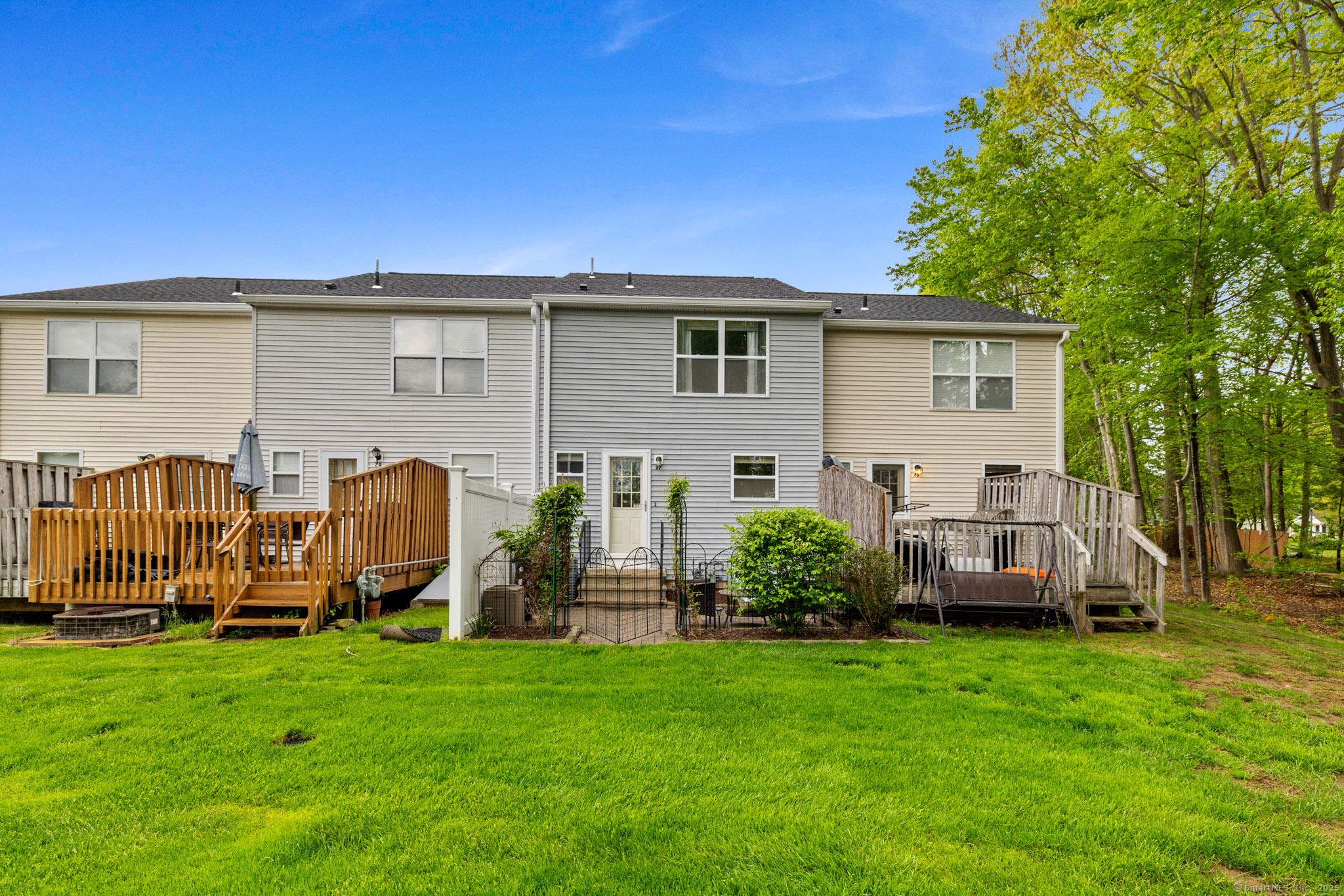 27 Summersweet Drive 27