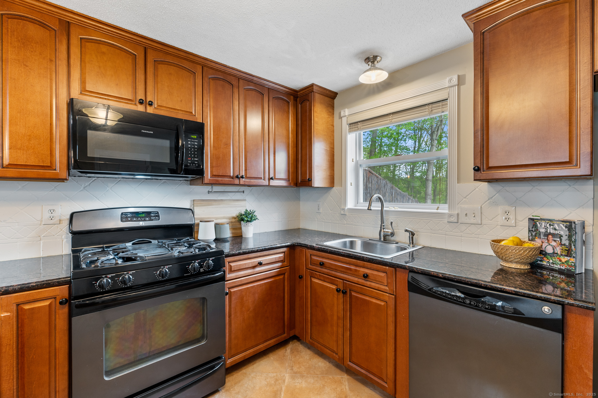27 Summersweet Drive 27