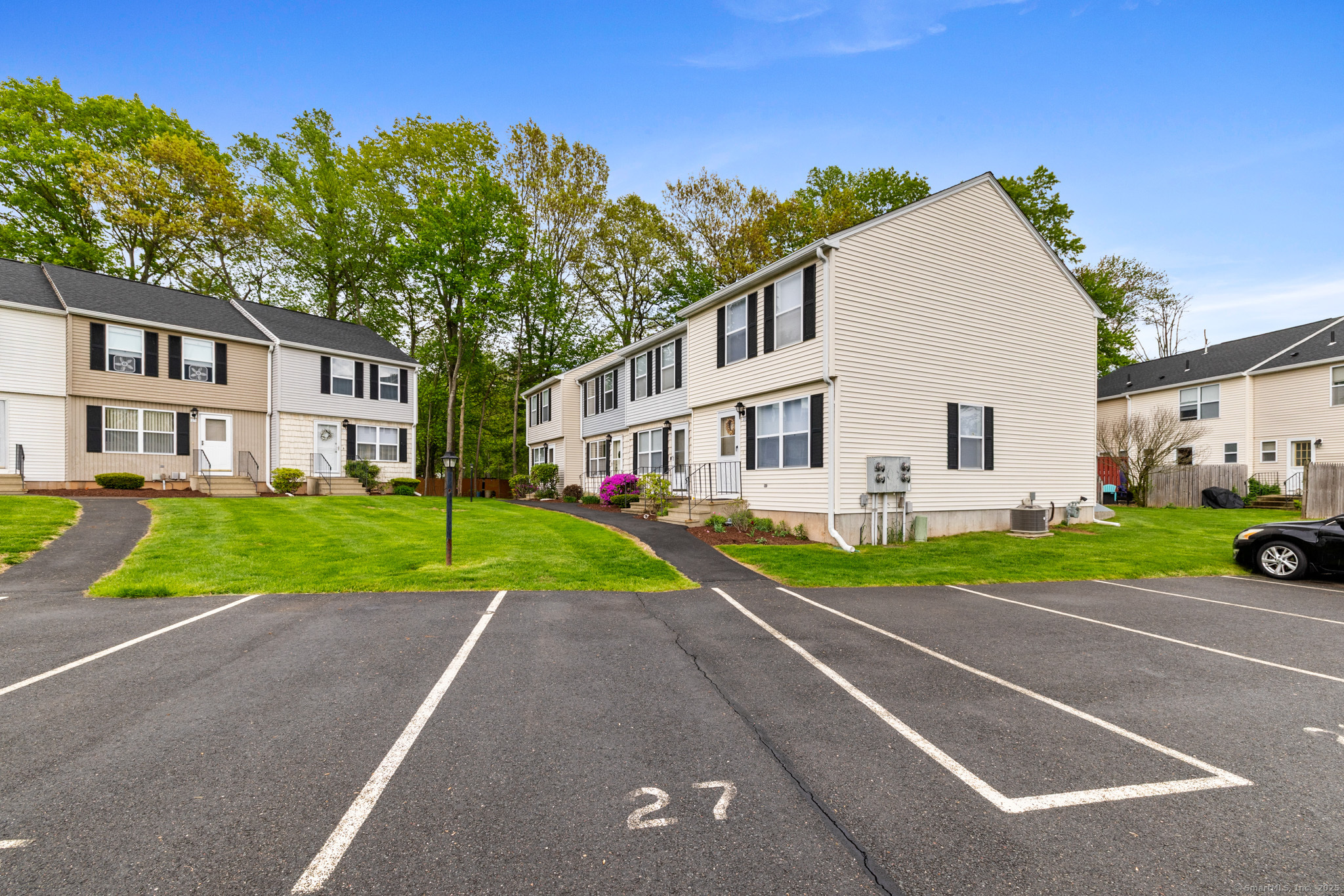 27 Summersweet Drive 27