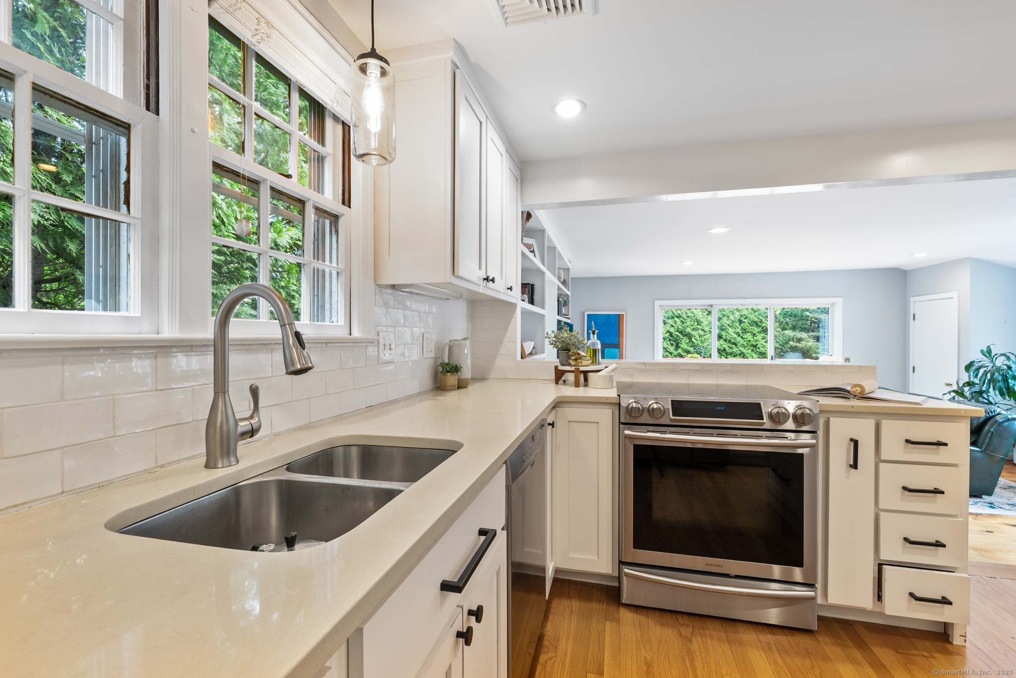46 Glenbrook Road