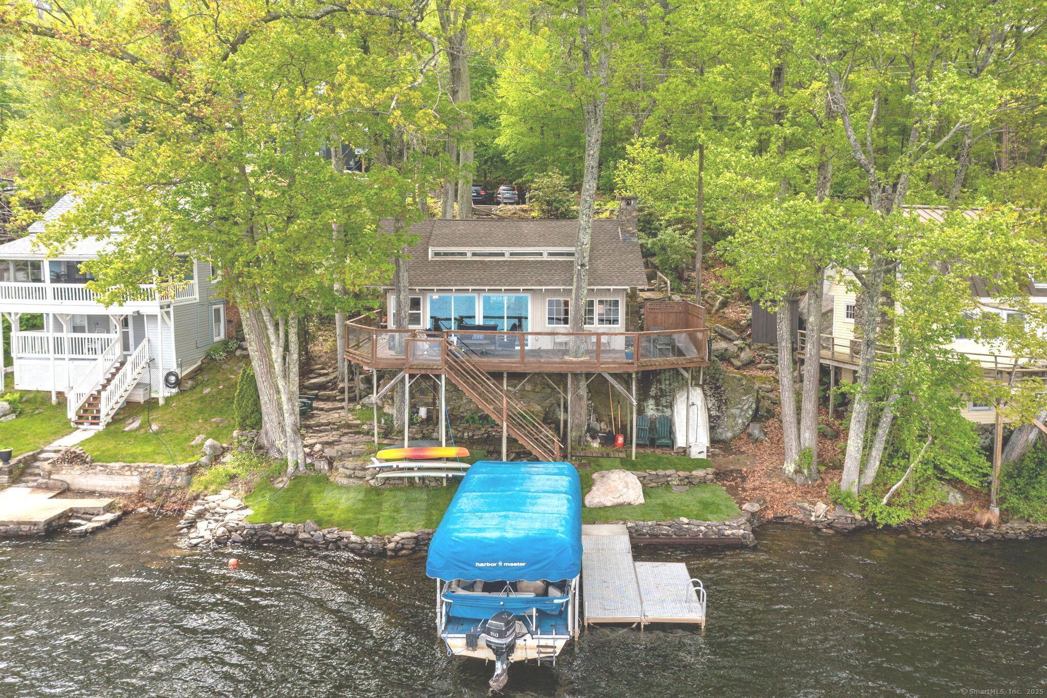 704 West Wakefield Boulevard