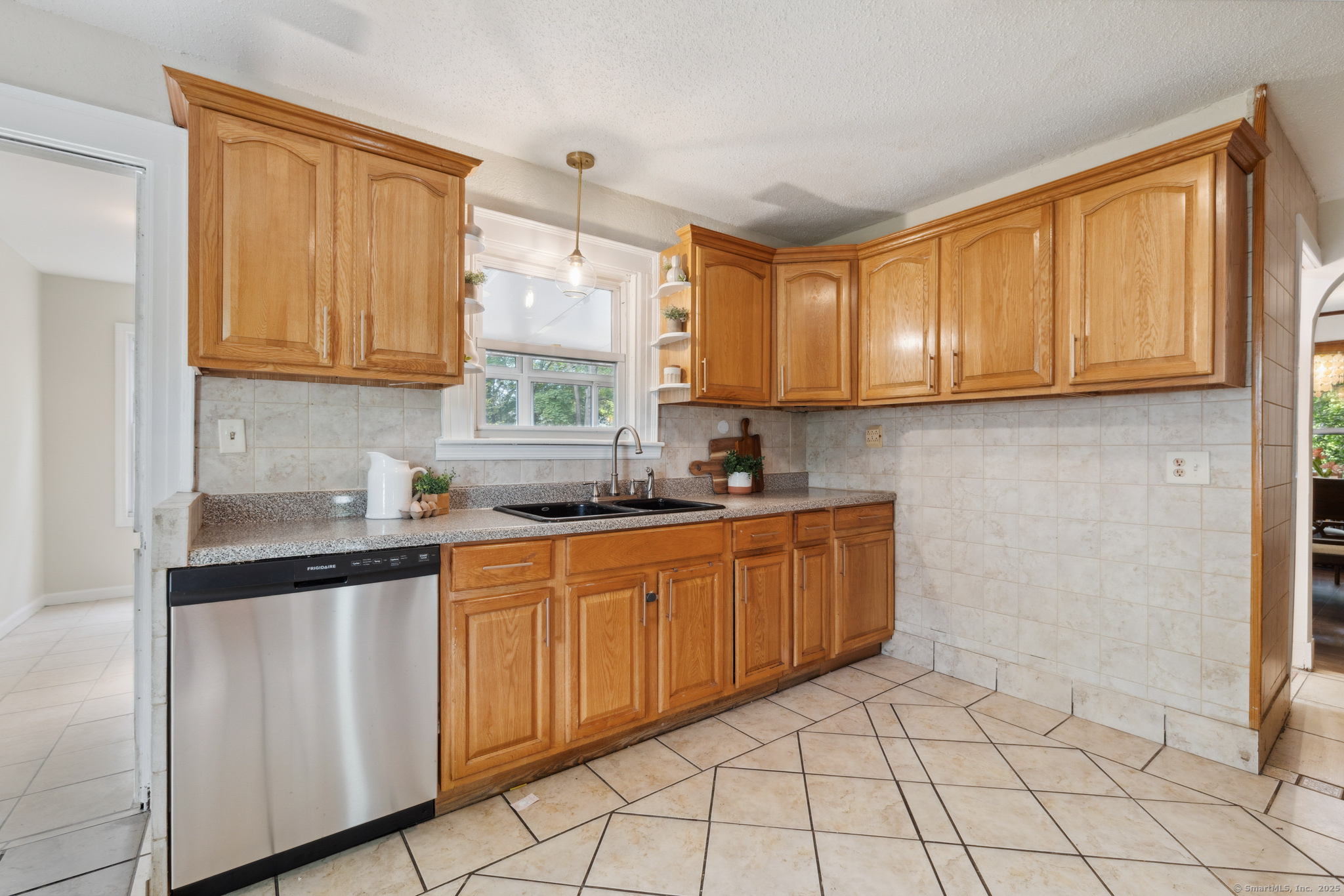 213 Silver Lane