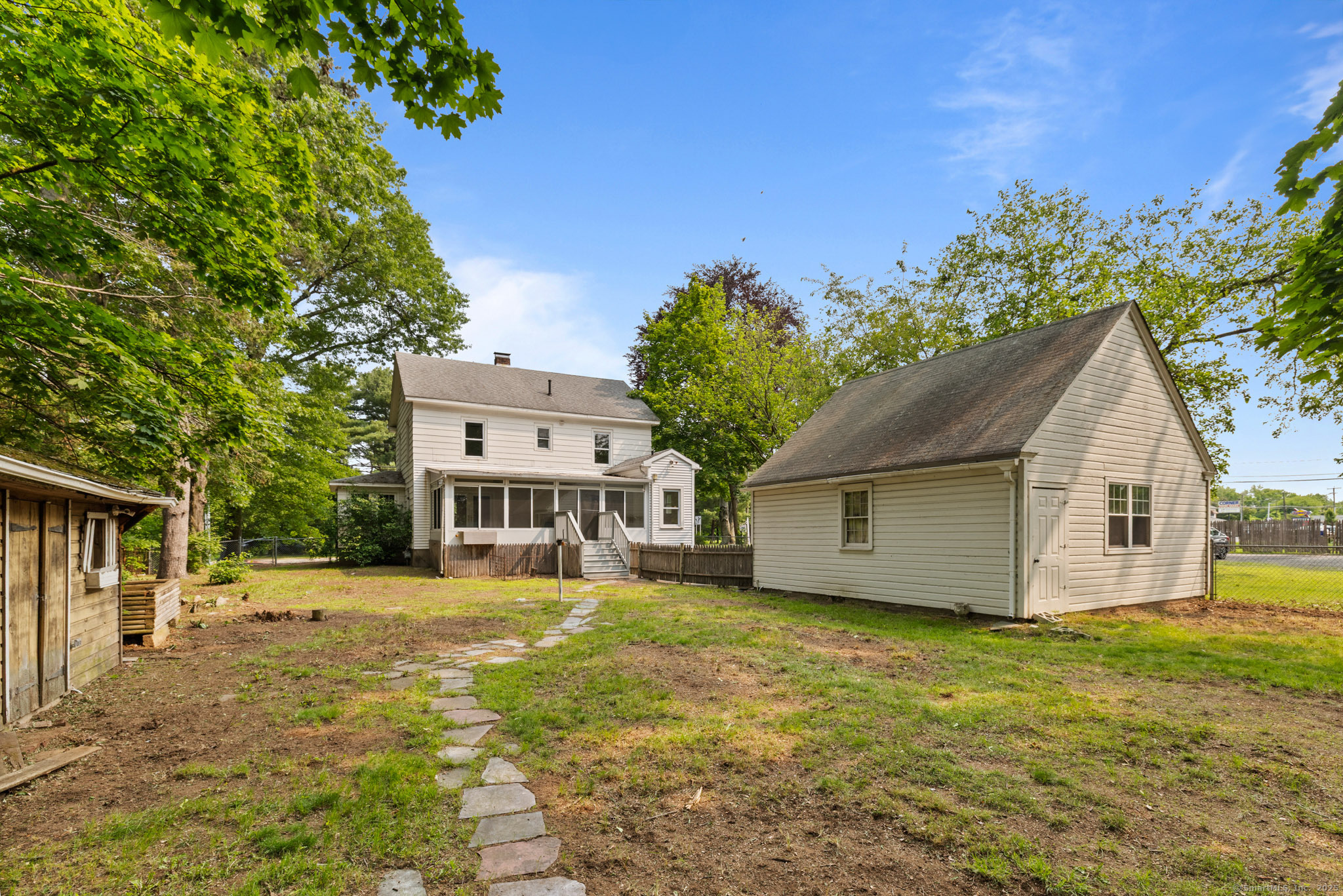 213 Silver Lane