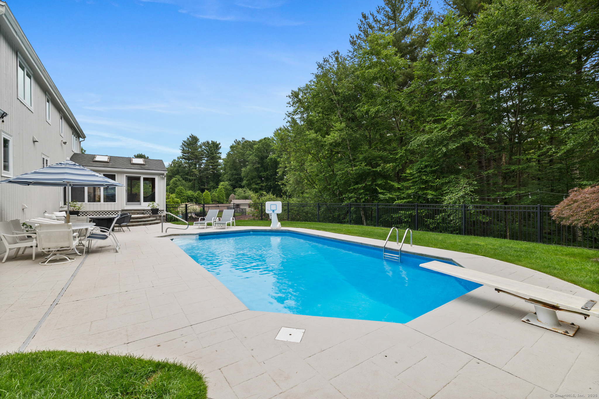54 Edgewood Lane